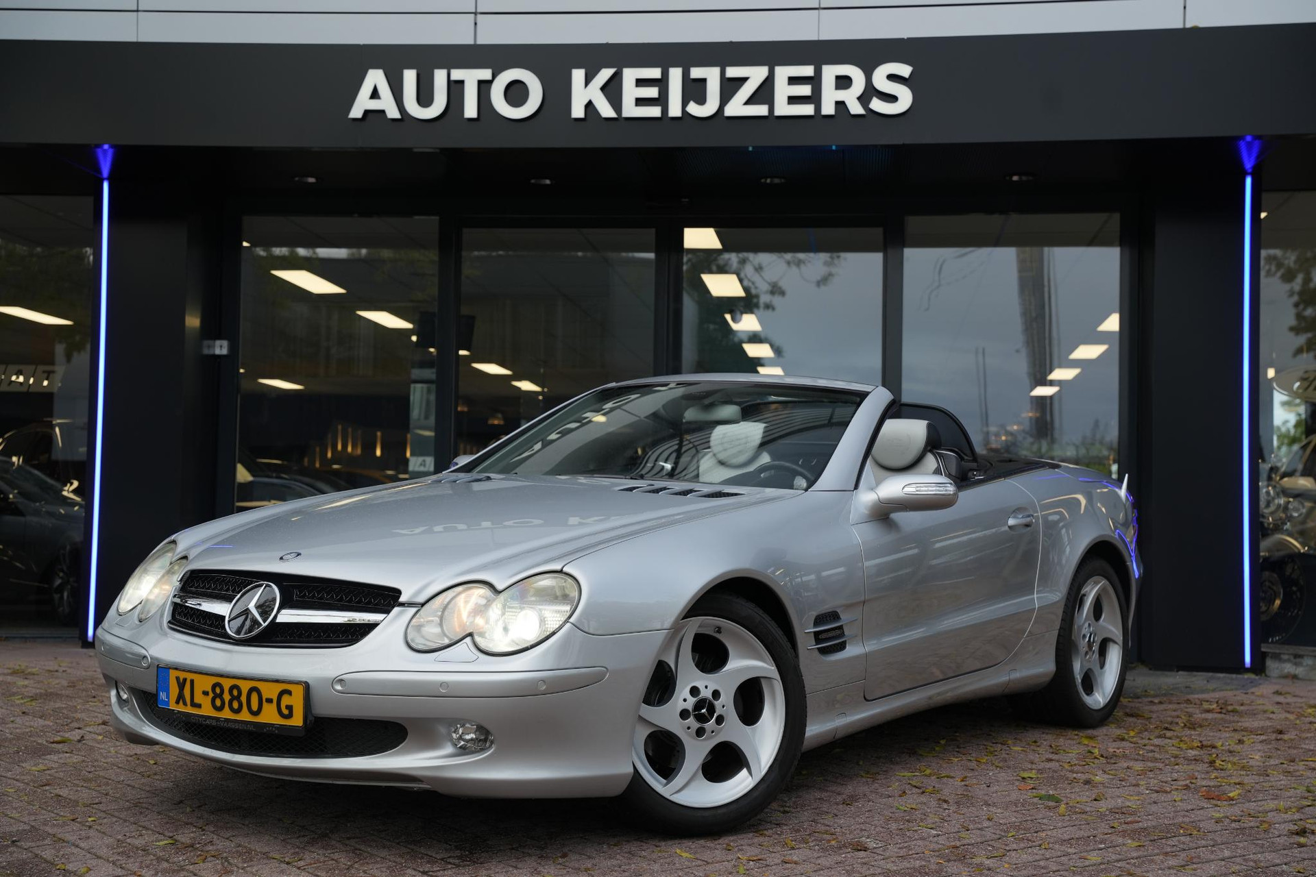 Mercedes-Benz SL-Klasse 350 2005 SILVER ARROW - METALLIC PAINT (777U) 7