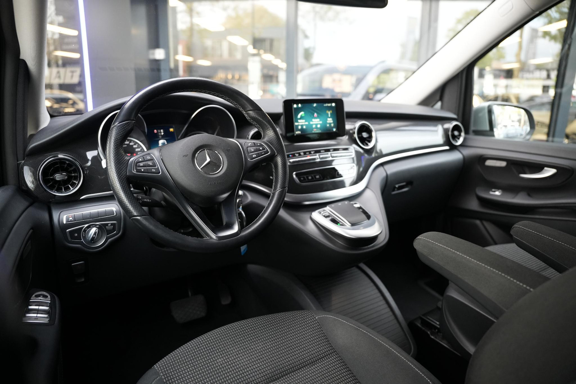 Mercedes-Benz V-Klasse 220d Lang DC 2021 Zilver 20
