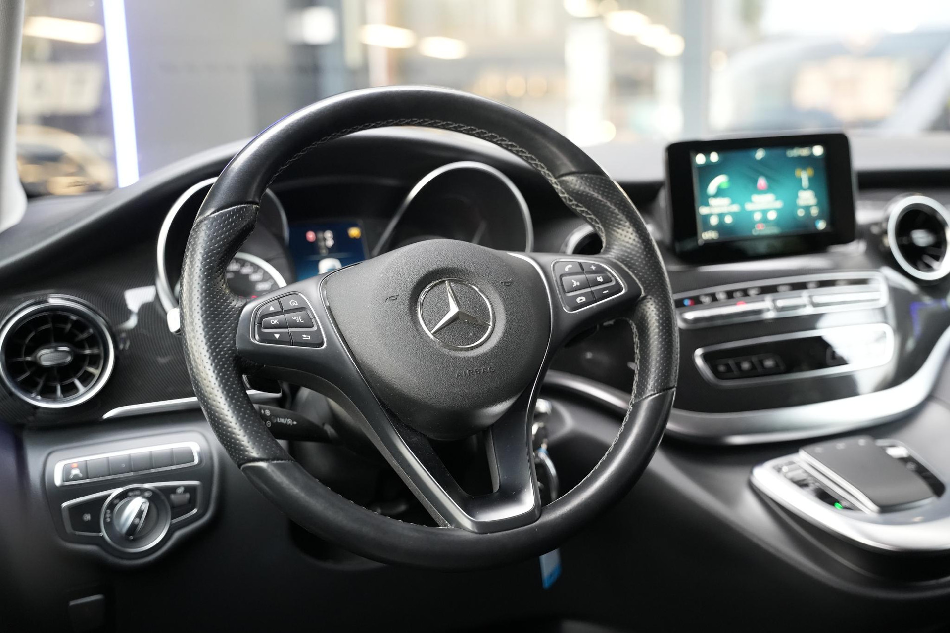 Mercedes-Benz V-Klasse 220d Lang DC 2021 Zilver 4