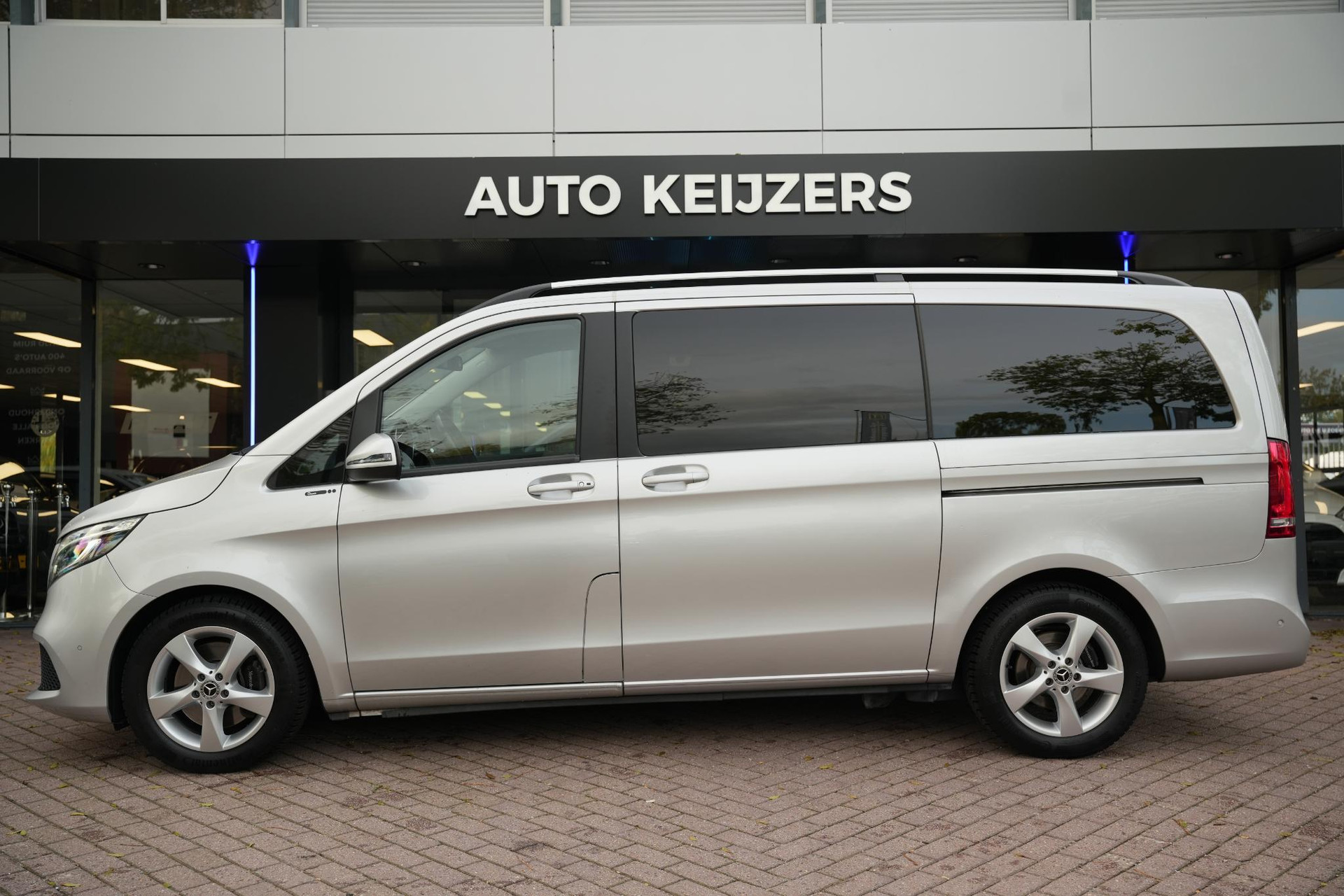 Mercedes-Benz V-Klasse 220d Lang DC 2021 Zilver 9