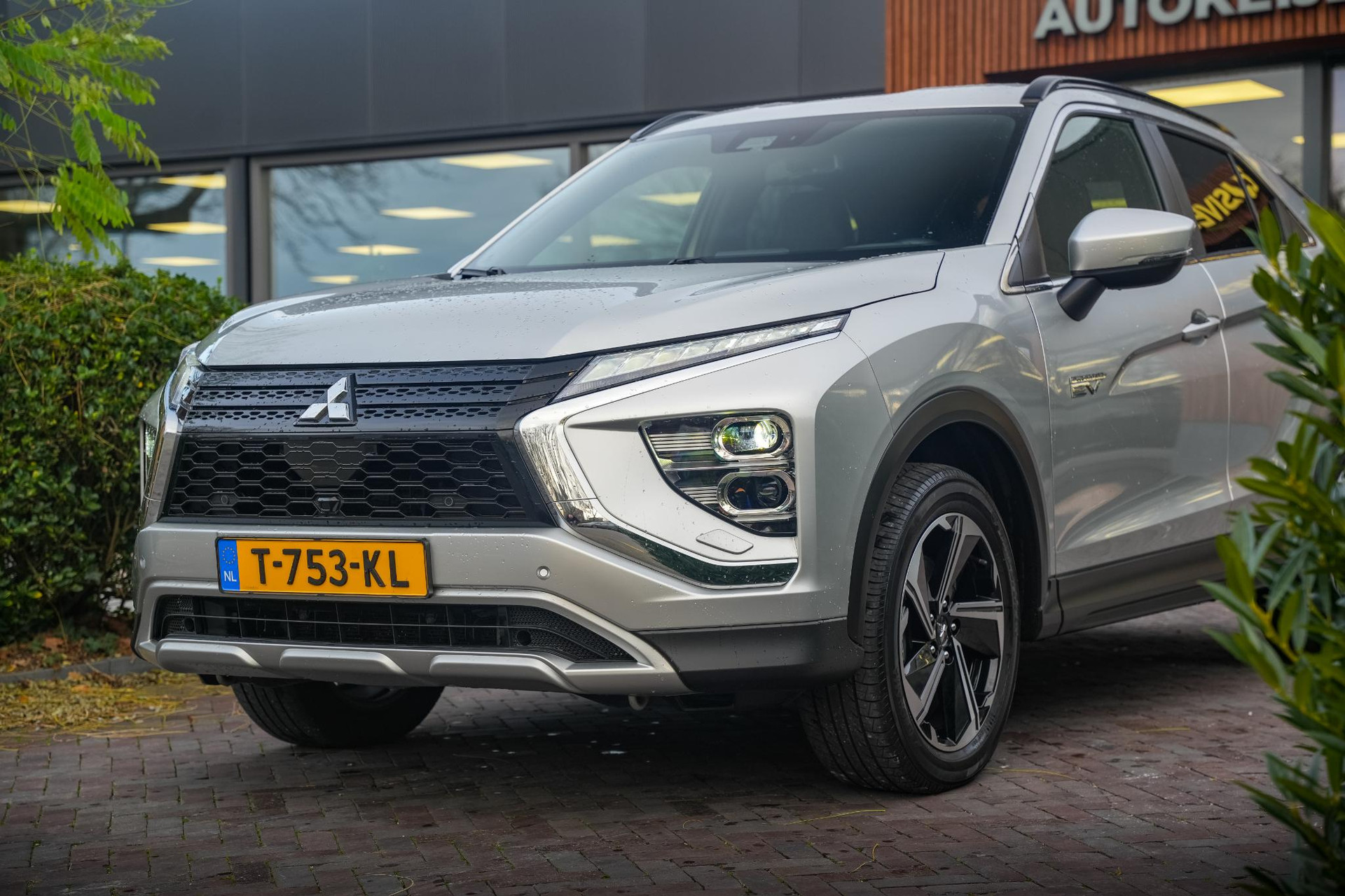 Mitsubishi Eclipse Cross 2.4 PHEV Intense+ 2023 Sterling silver m 13
