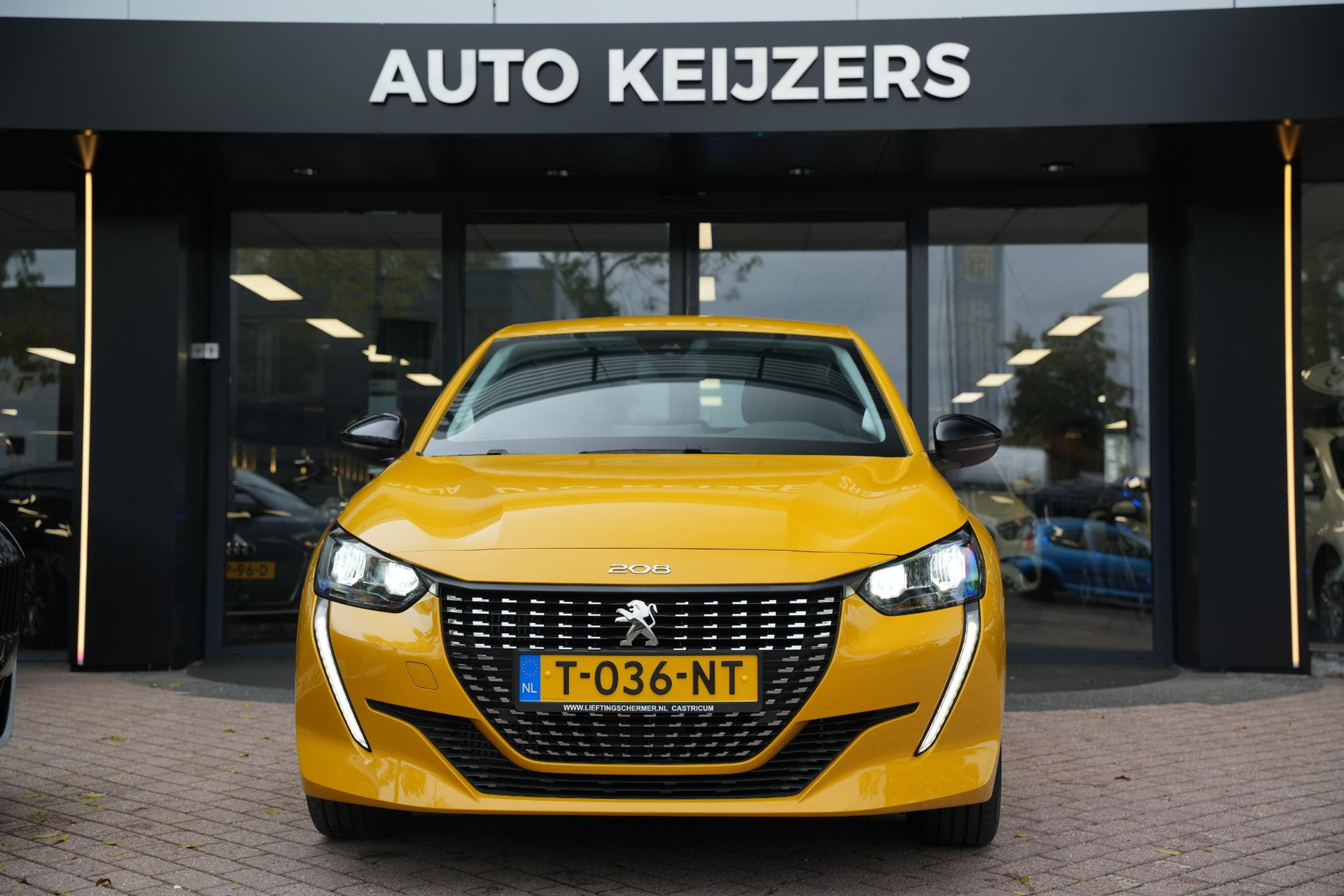 Peugeot 208 1.2 PureTech Allure 2022 FARO YELLOW PAINT (KLT) 5