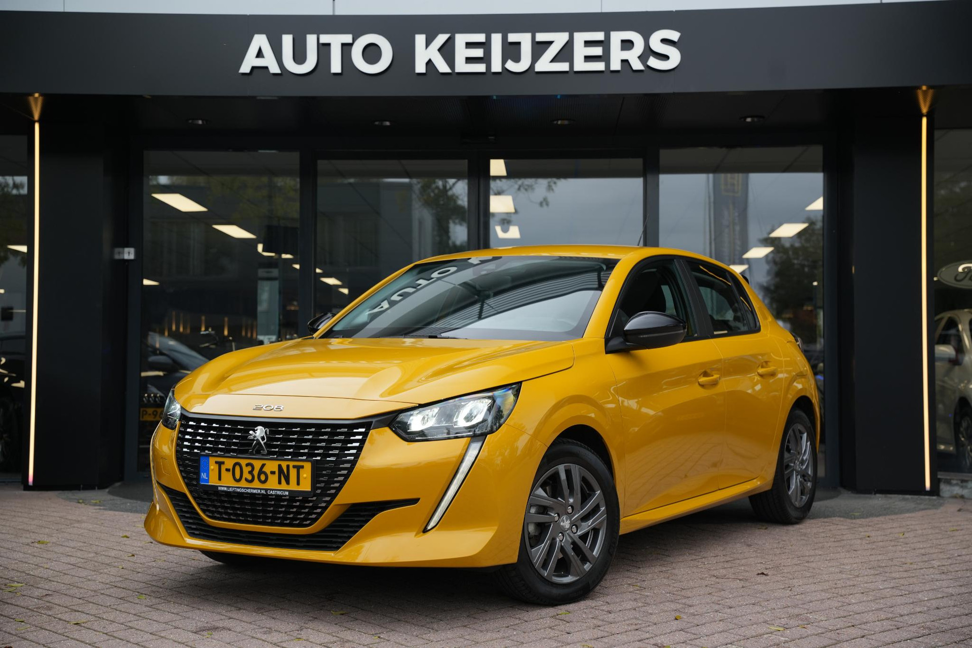 Peugeot 208 1.2 PureTech Allure 2022 FARO YELLOW PAINT (KLT) 7