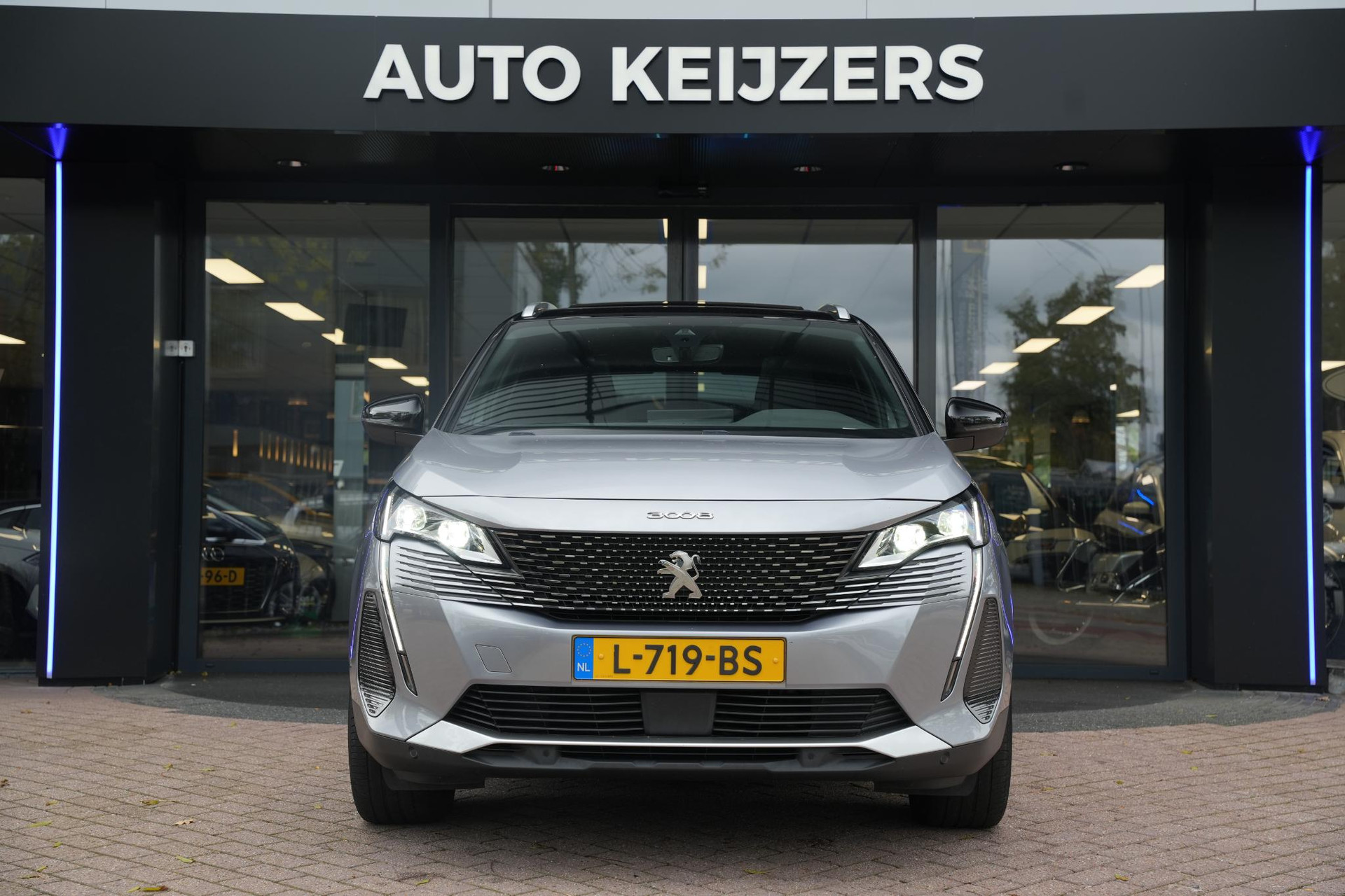 Peugeot 3008 1.2 PureTech GT 2021 Gris artense 3