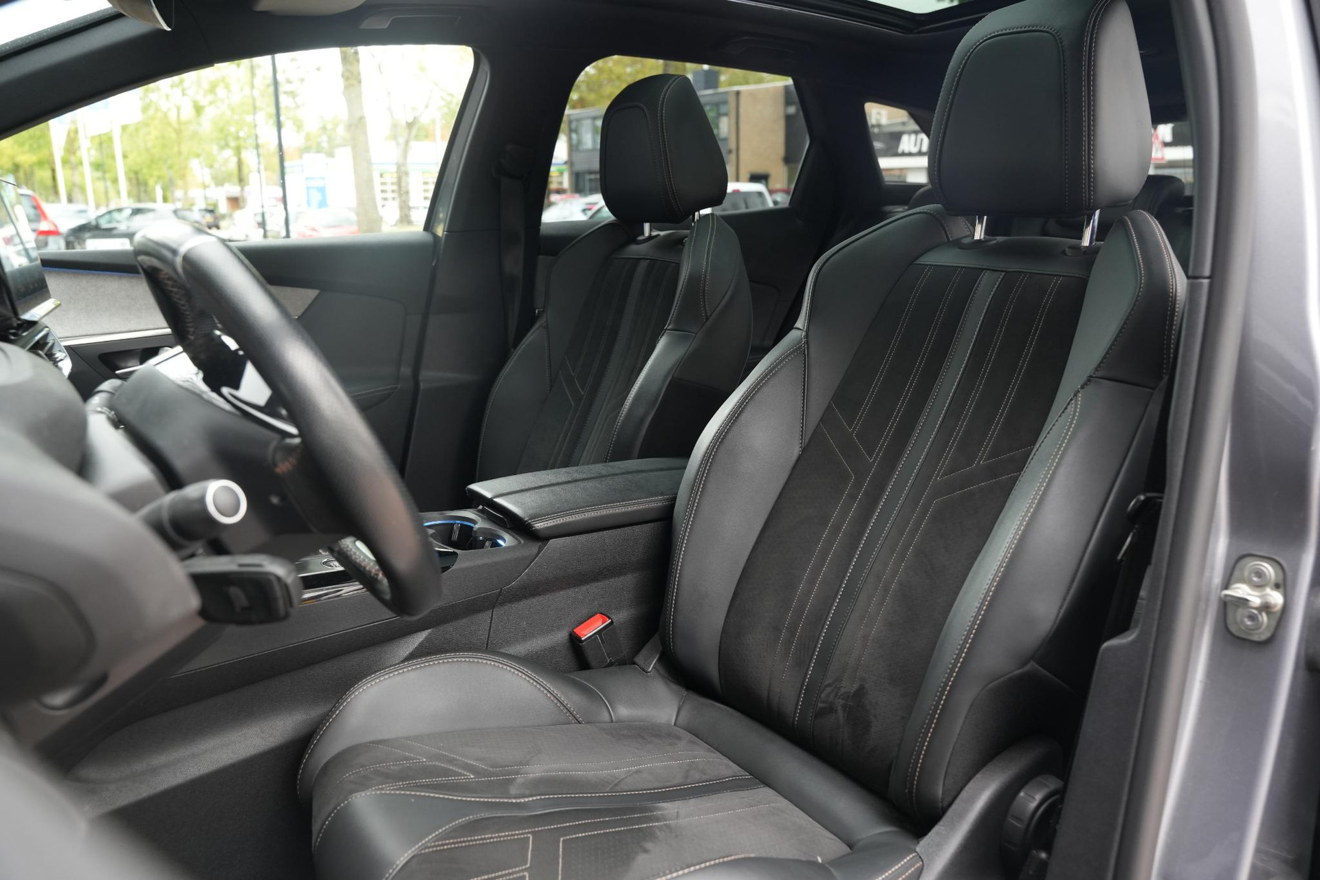 Peugeot 3008 1.2 PureTech GT 2021 Gris artense 4