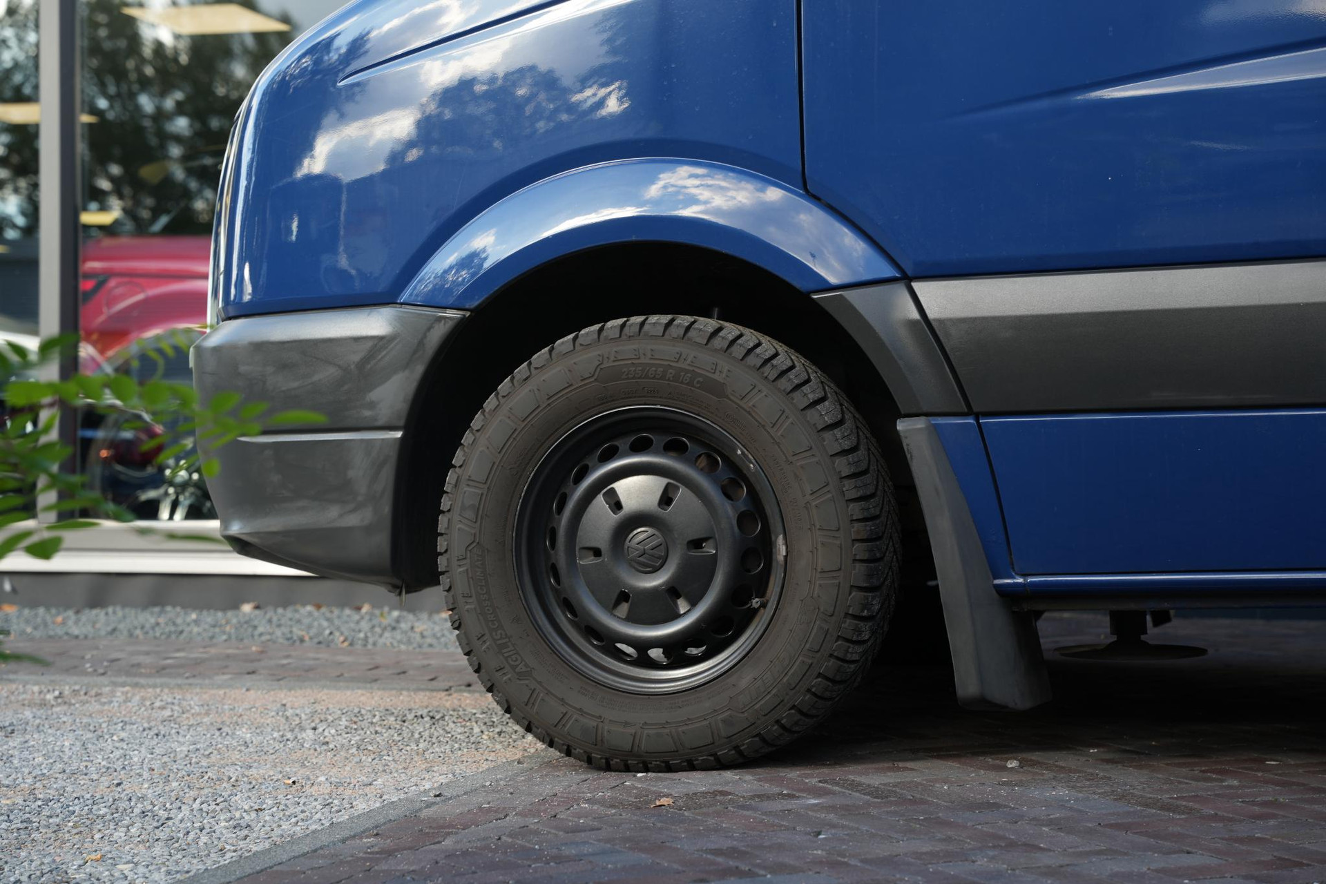 Volkswagen  Crafter 2010 Indian blue (F3F3) 10