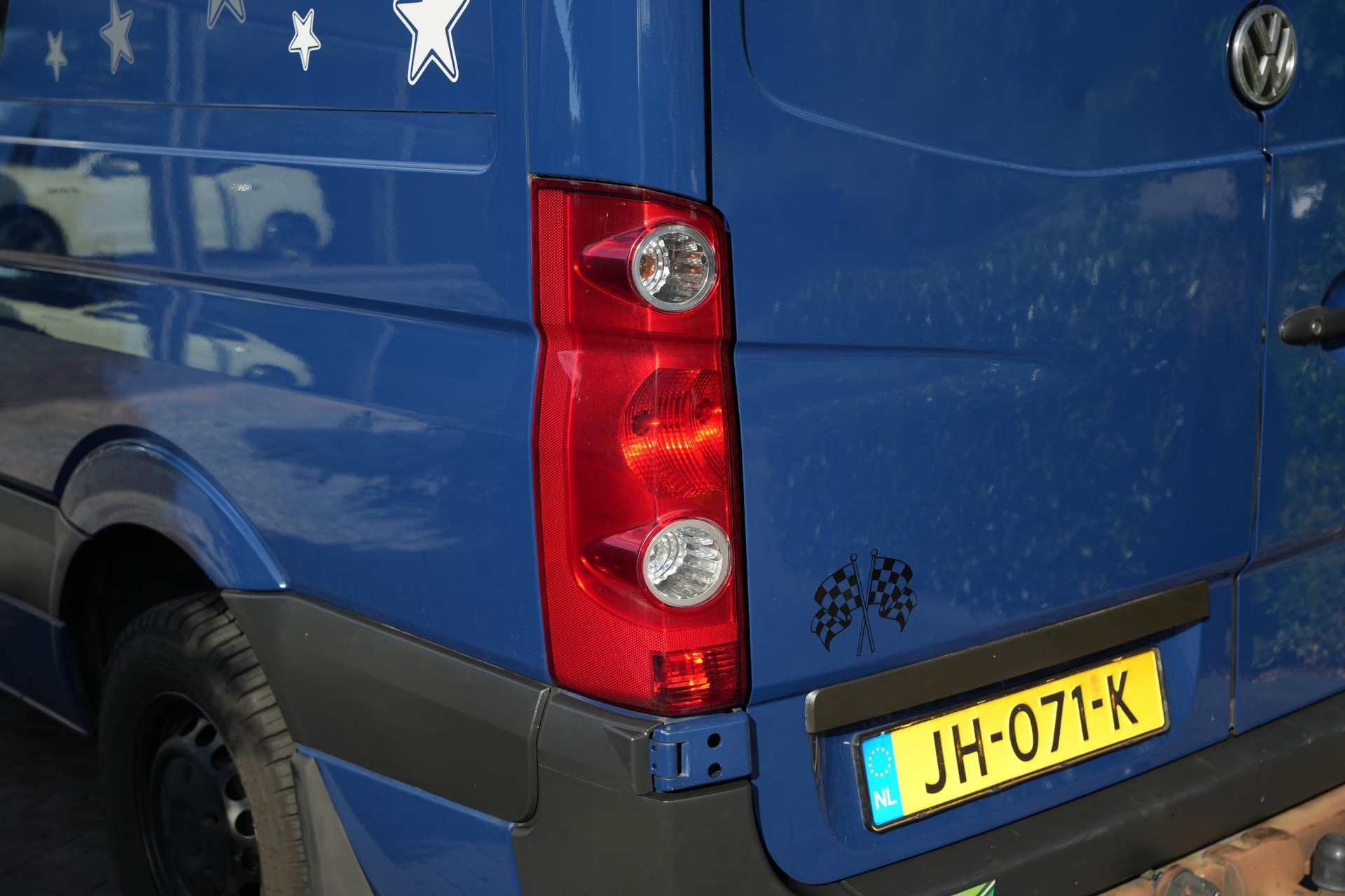 Volkswagen  Crafter 2010 Indian blue (F3F3) 37