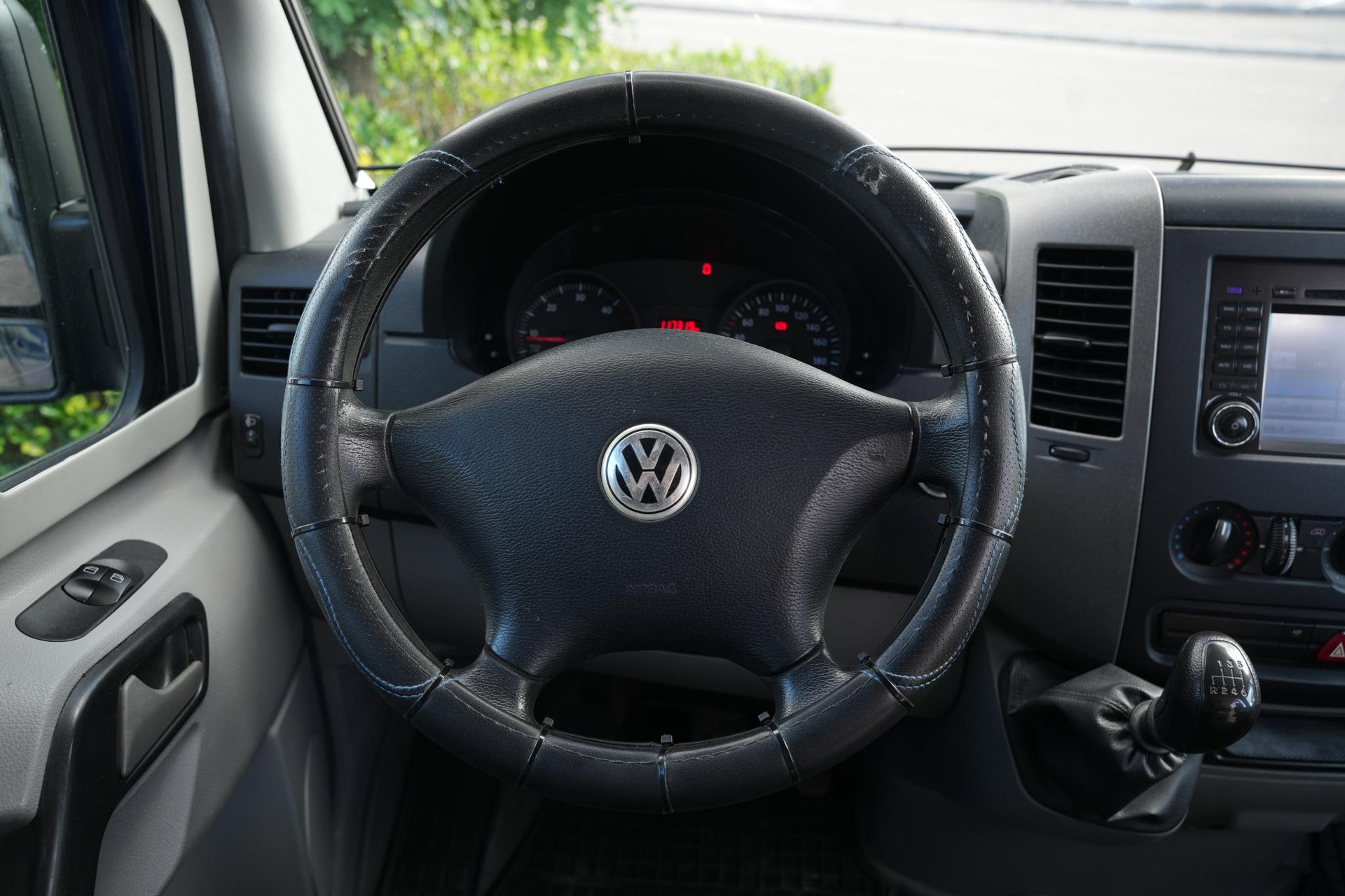 Volkswagen  Crafter 2010 Indian blue (F3F3) 8