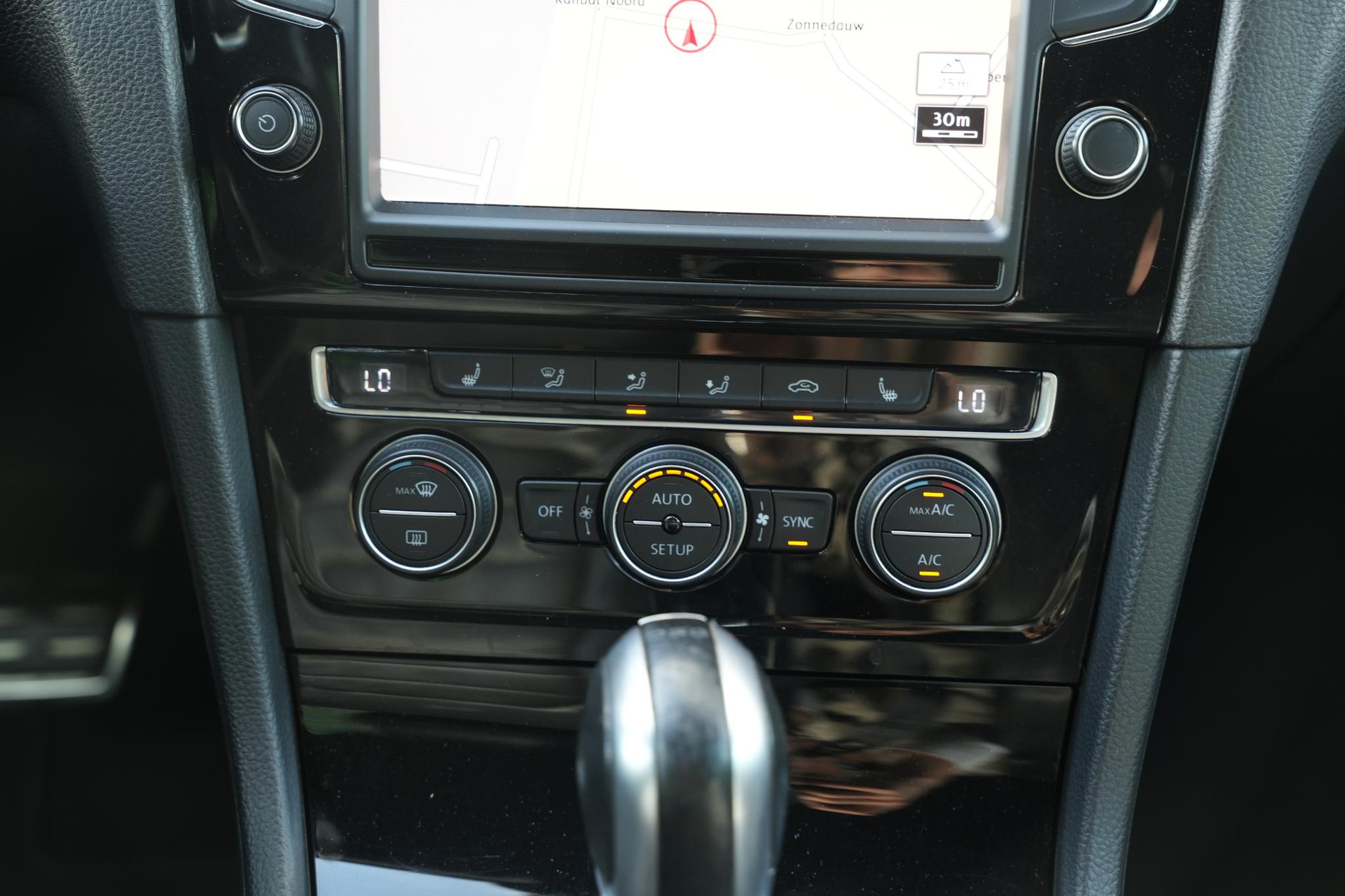 Volkswagen Golf 2.0 TSI R 4Motion 2014 Oryx white mother-of-pearl eff (0R0R) 30