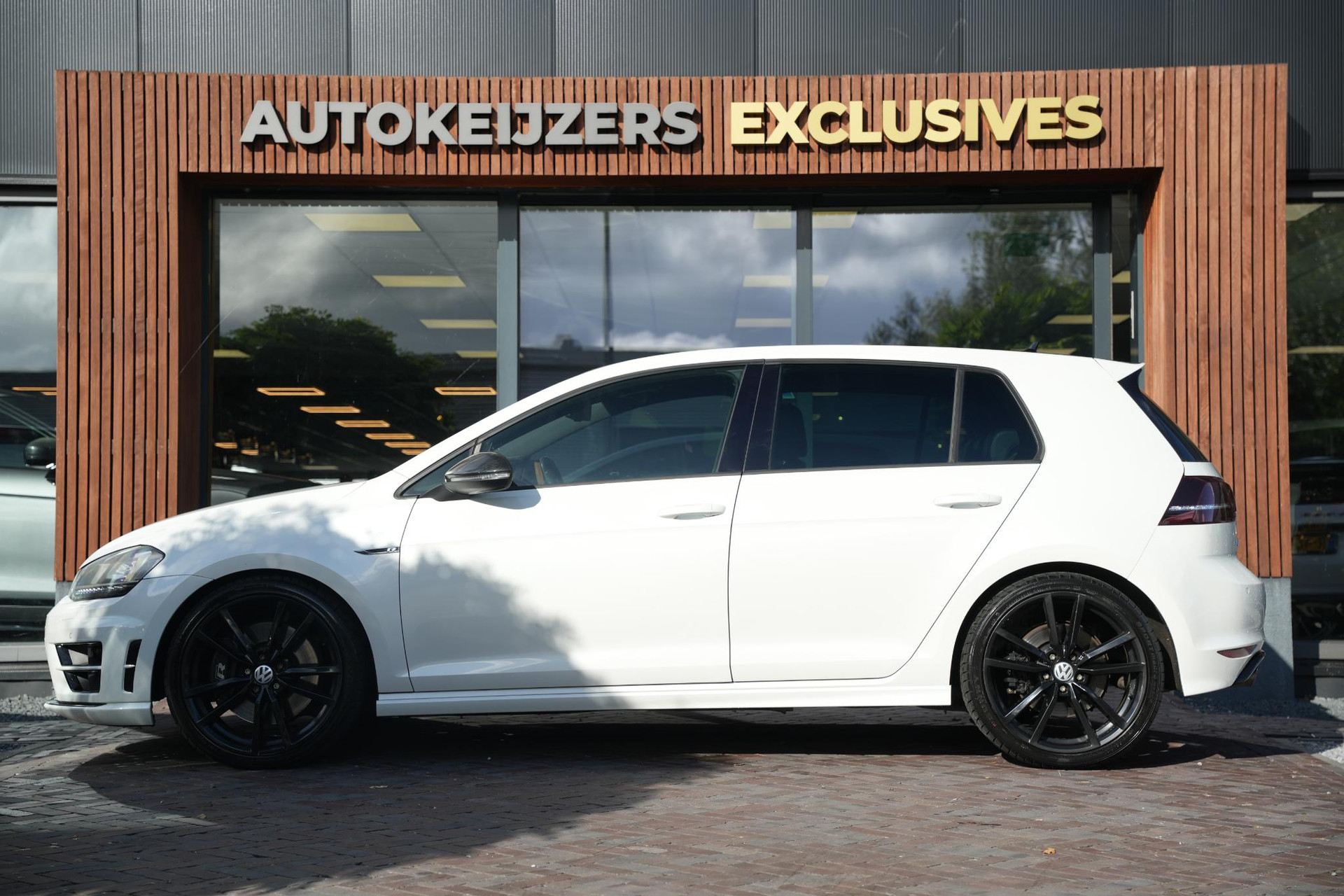 Volkswagen Golf 2.0 TSI R 4Motion 2014 Oryx white mother-of-pearl eff (0R0R) 7