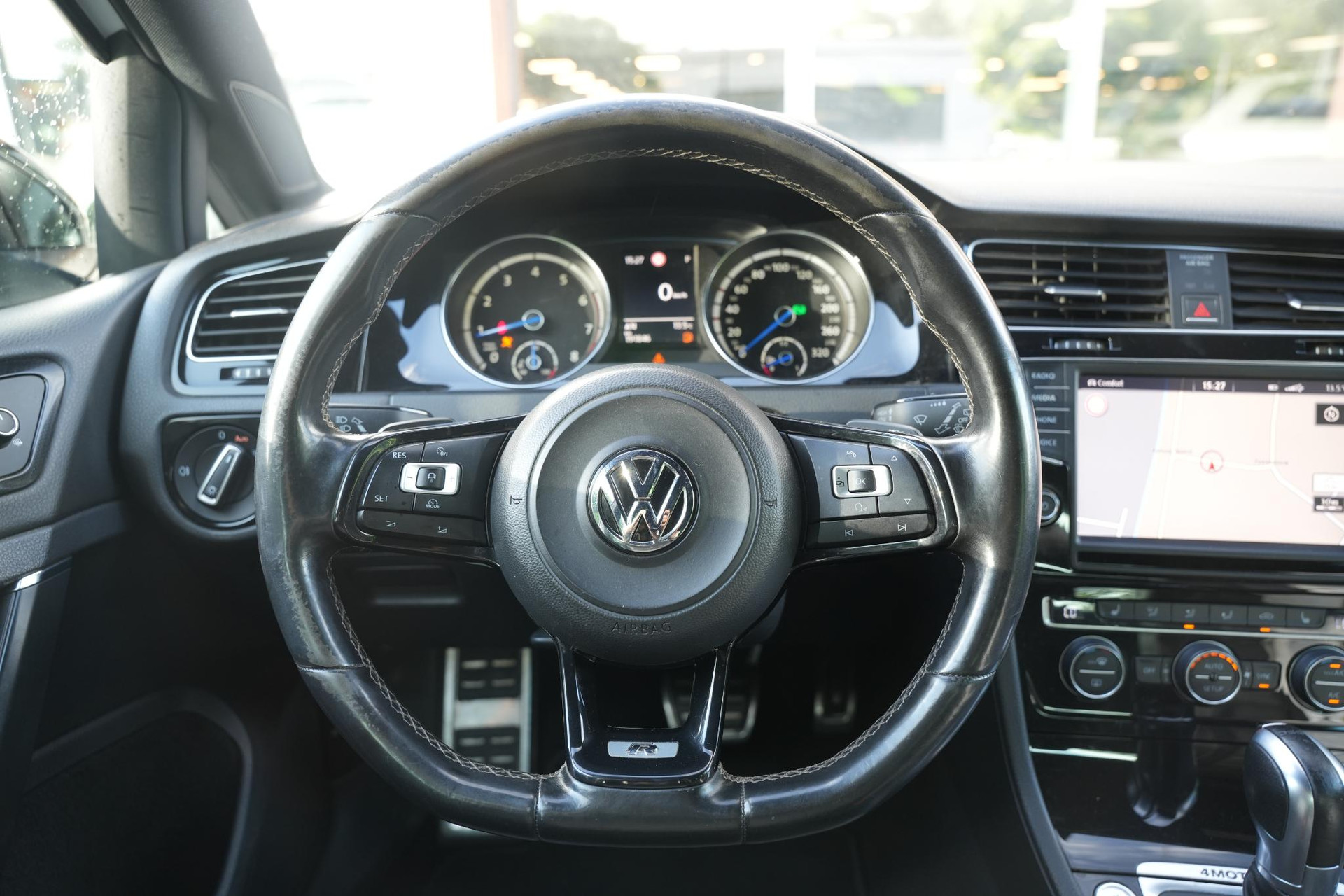 Volkswagen Golf 2.0 TSI R 4Motion 2014 Oryx white mother-of-pearl eff (0R0R) 8