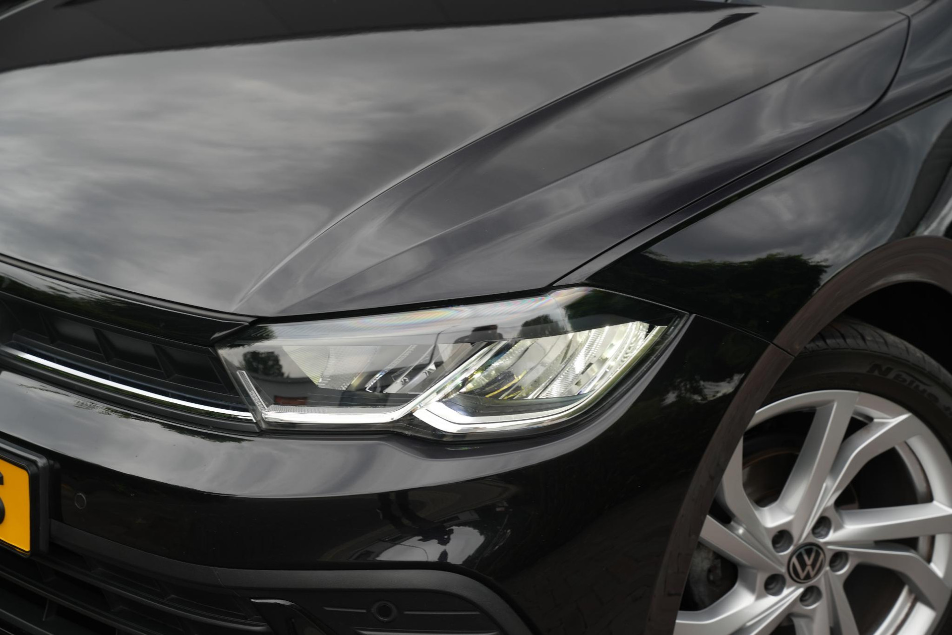 Volkswagen Polo 1.0 TSI Life Business 2022 Deep black 15