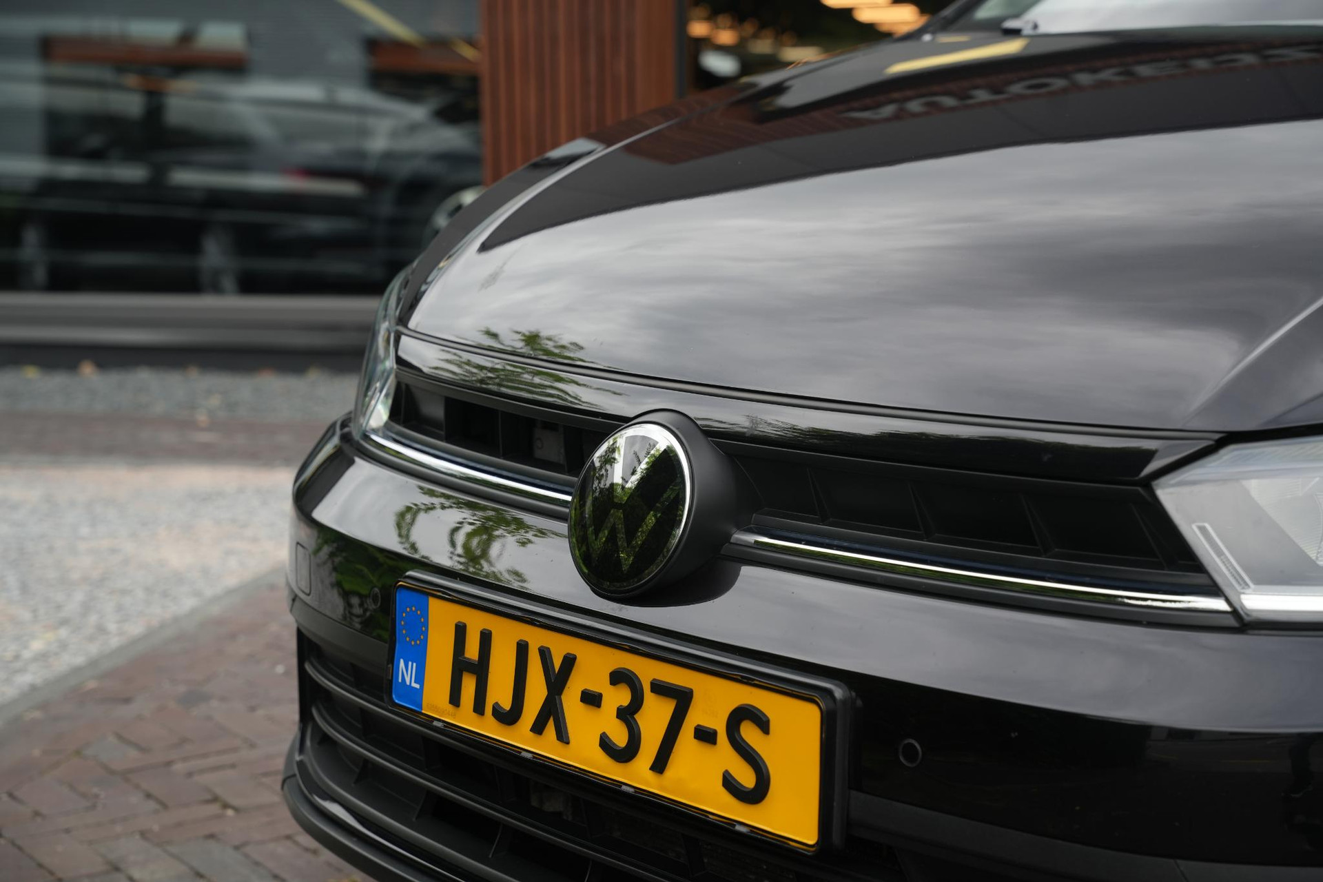 Volkswagen Polo 1.0 TSI Life Business 2022 Deep black 17