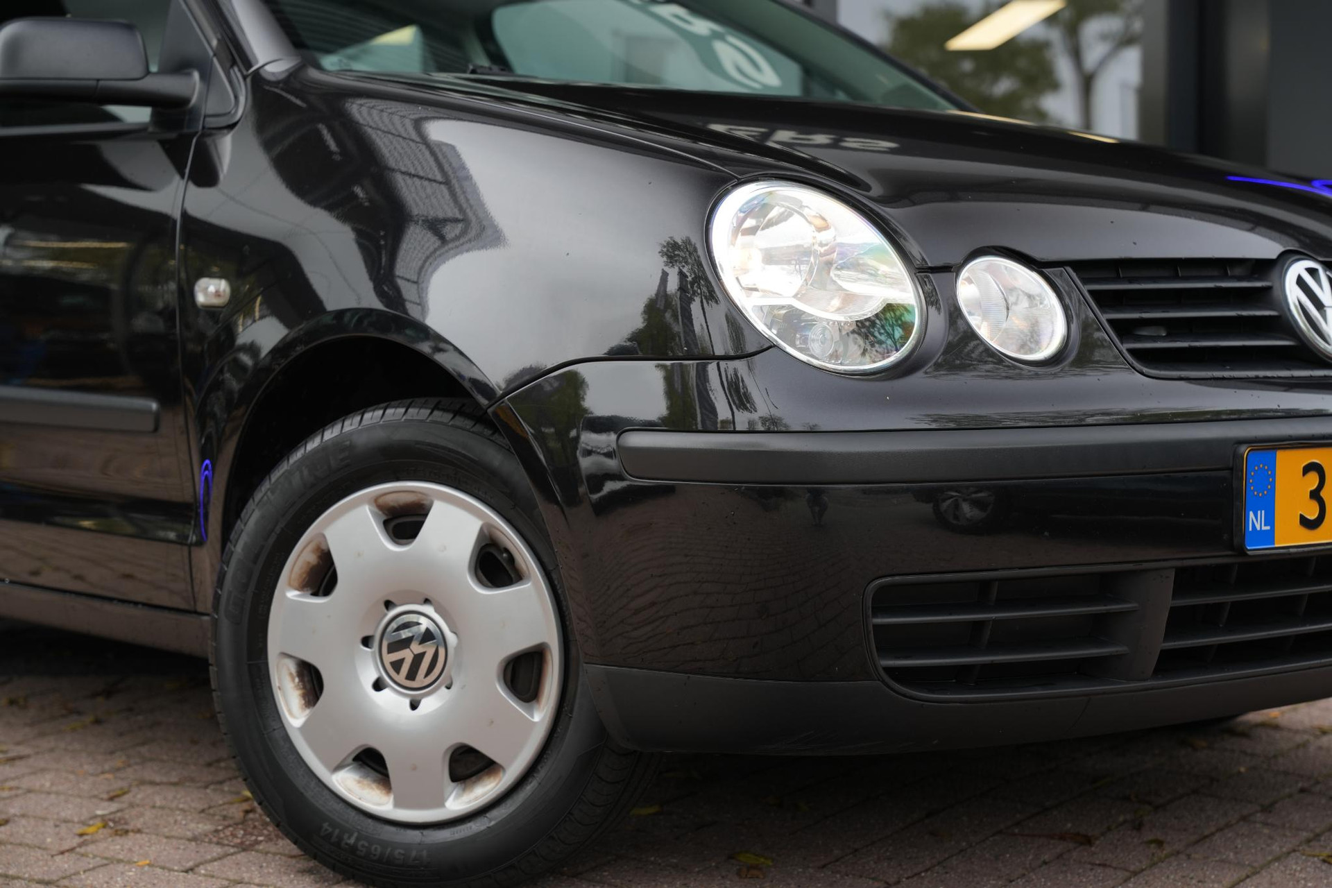 Volkswagen Polo 1.4-16V 2003 Blackmagic pareleffect 13