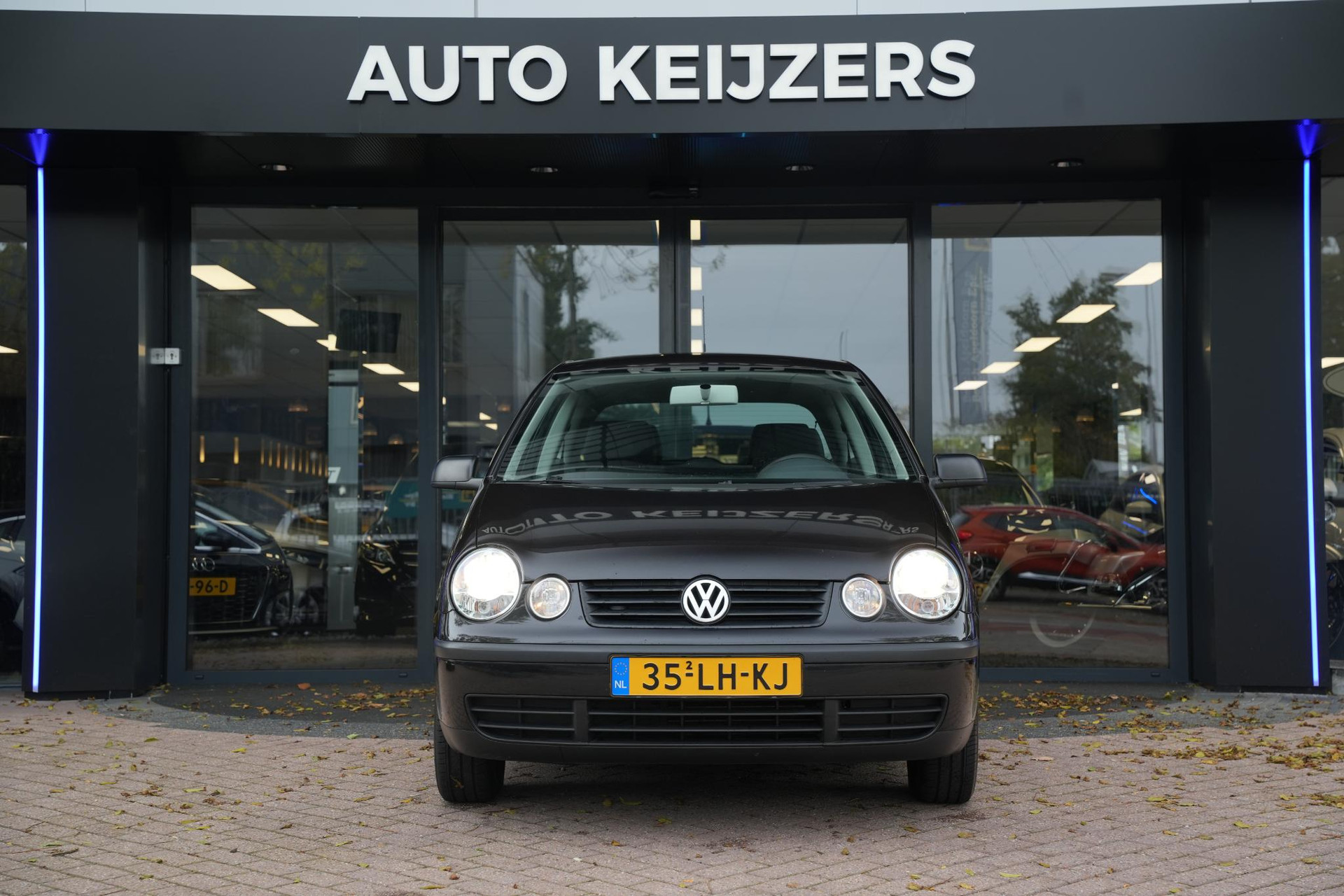 Volkswagen Polo 1.4-16V 2003 Blackmagic pareleffect 3