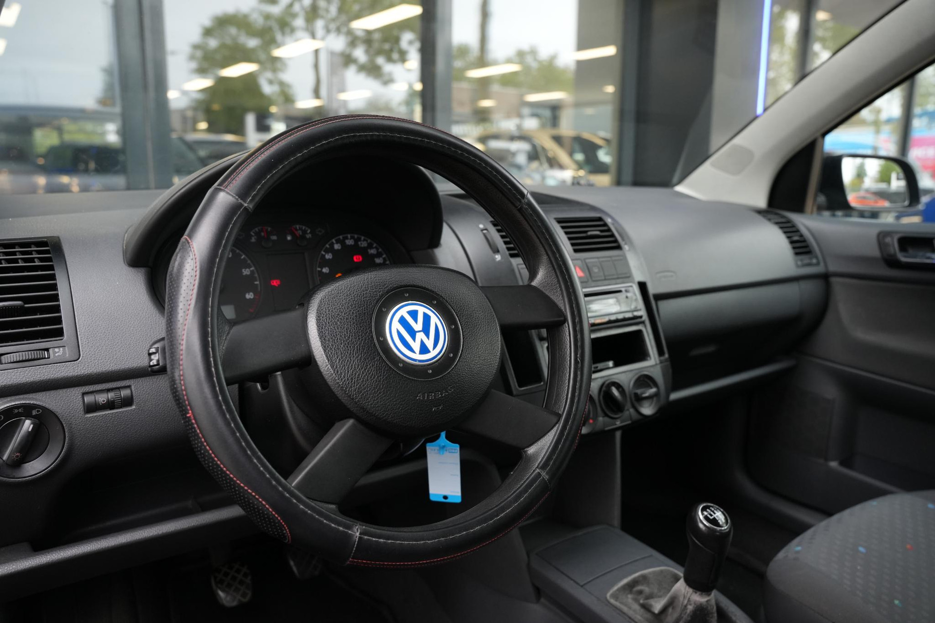 Volkswagen Polo 1.4-16V 2003 Blackmagic pareleffect 8