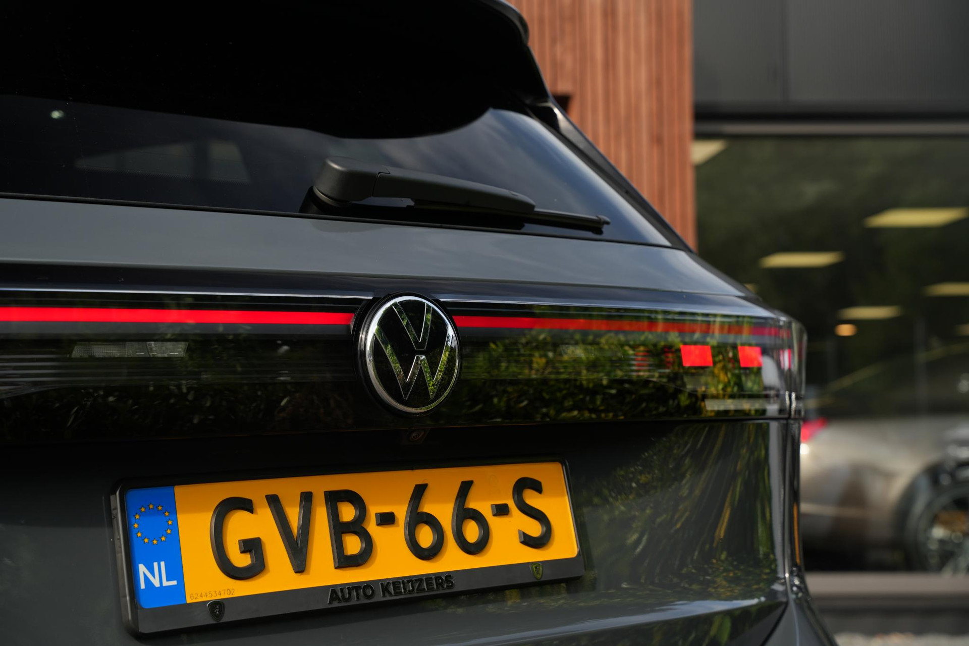 Volkswagen Tiguan 1.5 eHybrid R-Line Business 2024 Dolphin grey 27