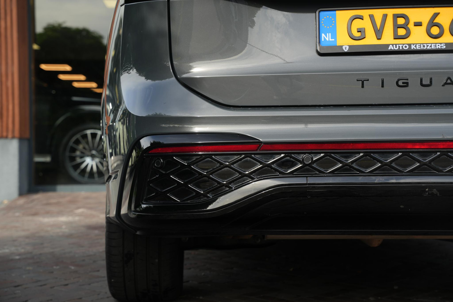 Volkswagen Tiguan 1.5 eHybrid R-Line Business 2024 Dolphin grey 29