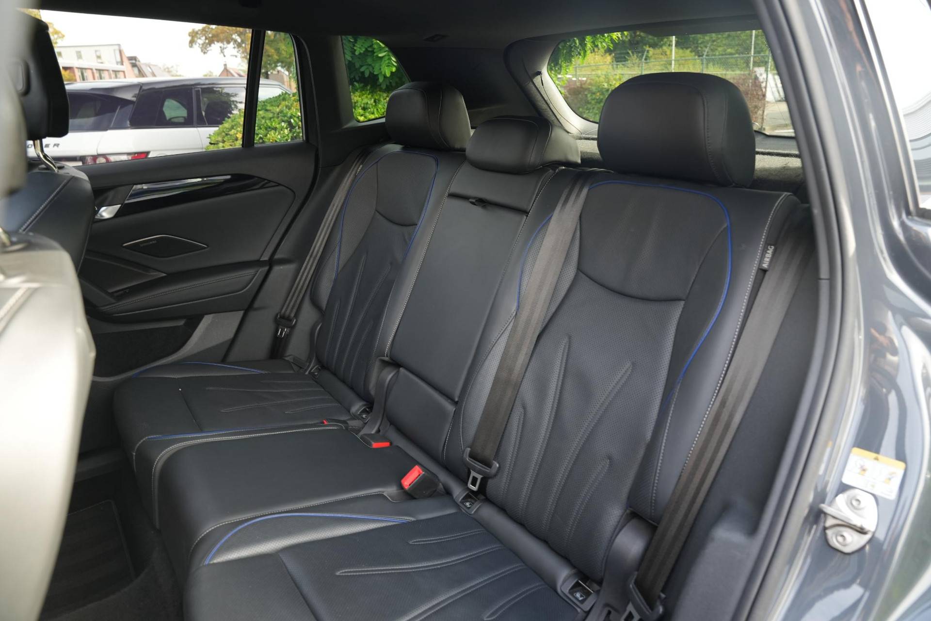 Volkswagen Tiguan 1.5 eHybrid R-Line Business 2024 Dolphin grey 6