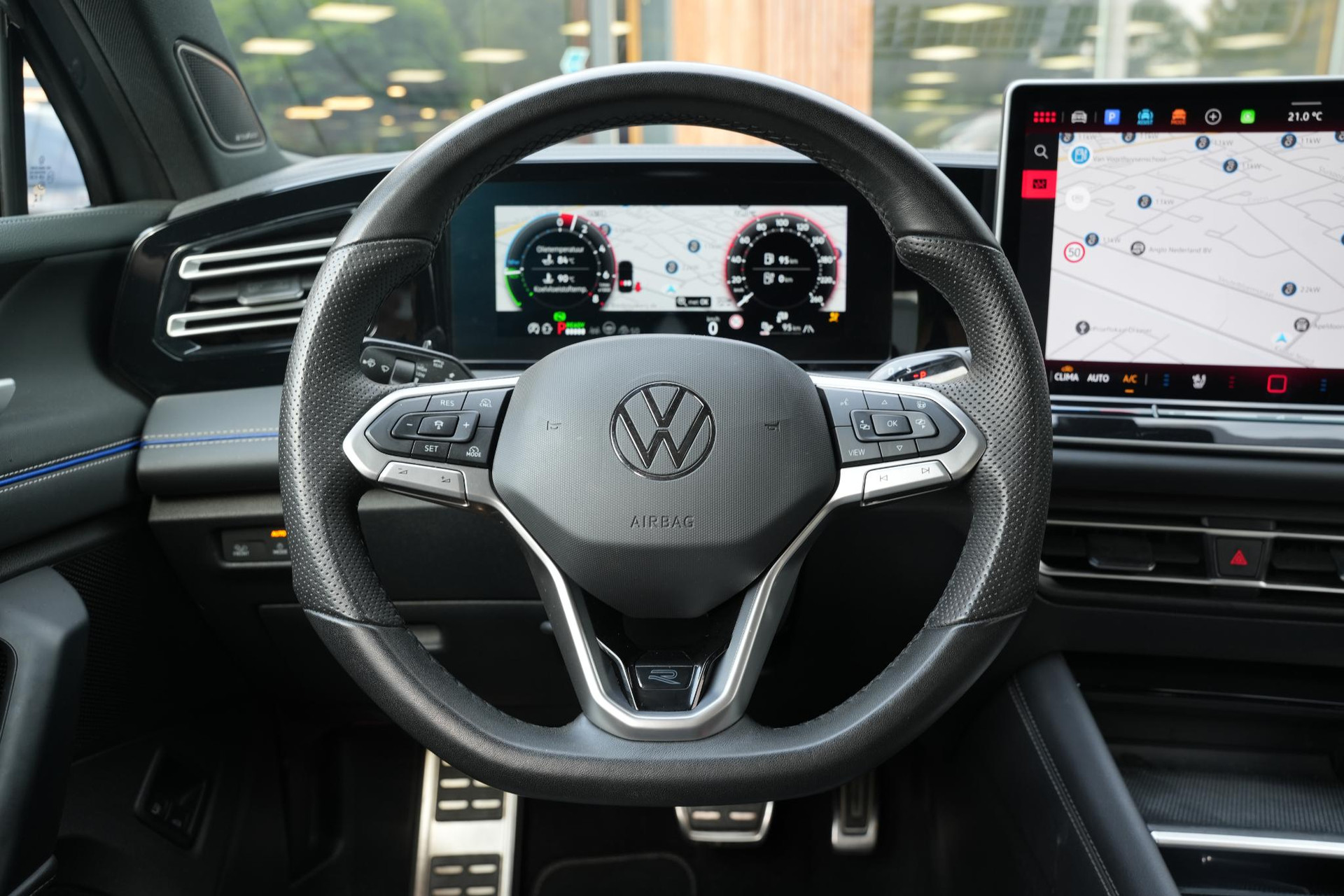 Volkswagen Tiguan 1.5 eHybrid R-Line Business 2024 Dolphin grey 8