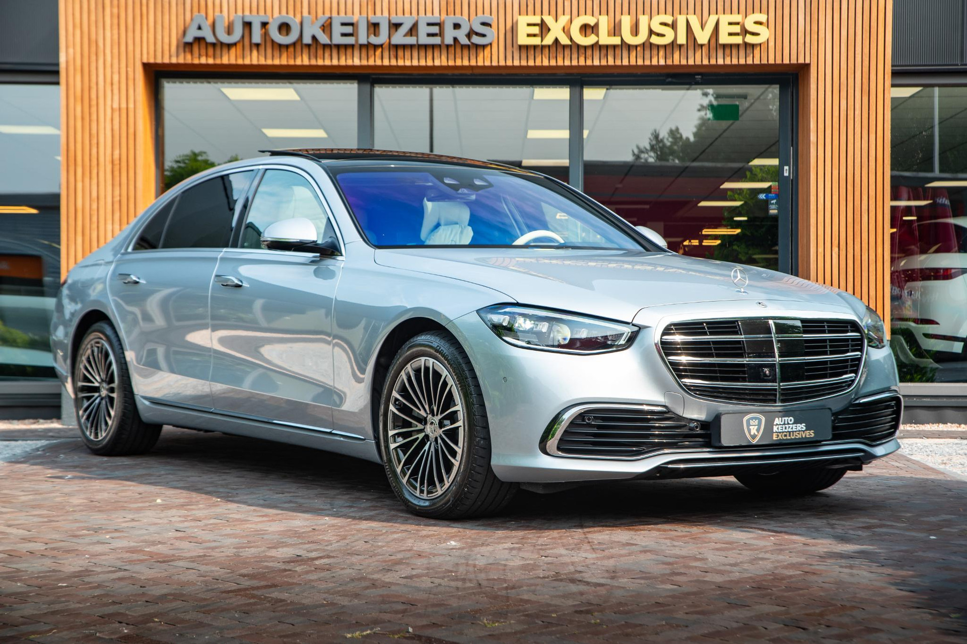 Mercedes-Benz S-Klasse 350d 4MATIC Lang 2024 1