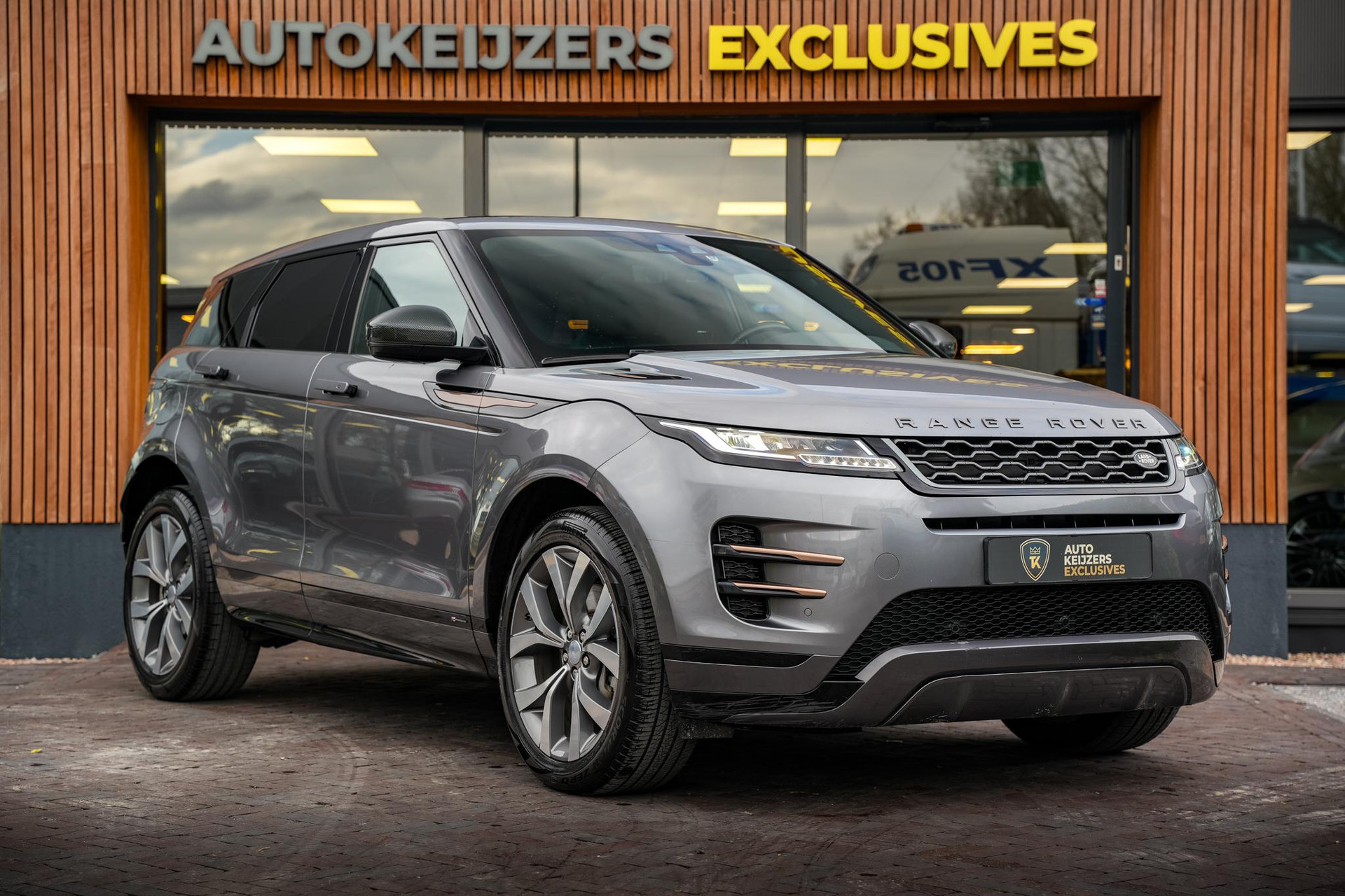 Land Rover Range Rover Evoque P300e 2021 EIGER GREY 1