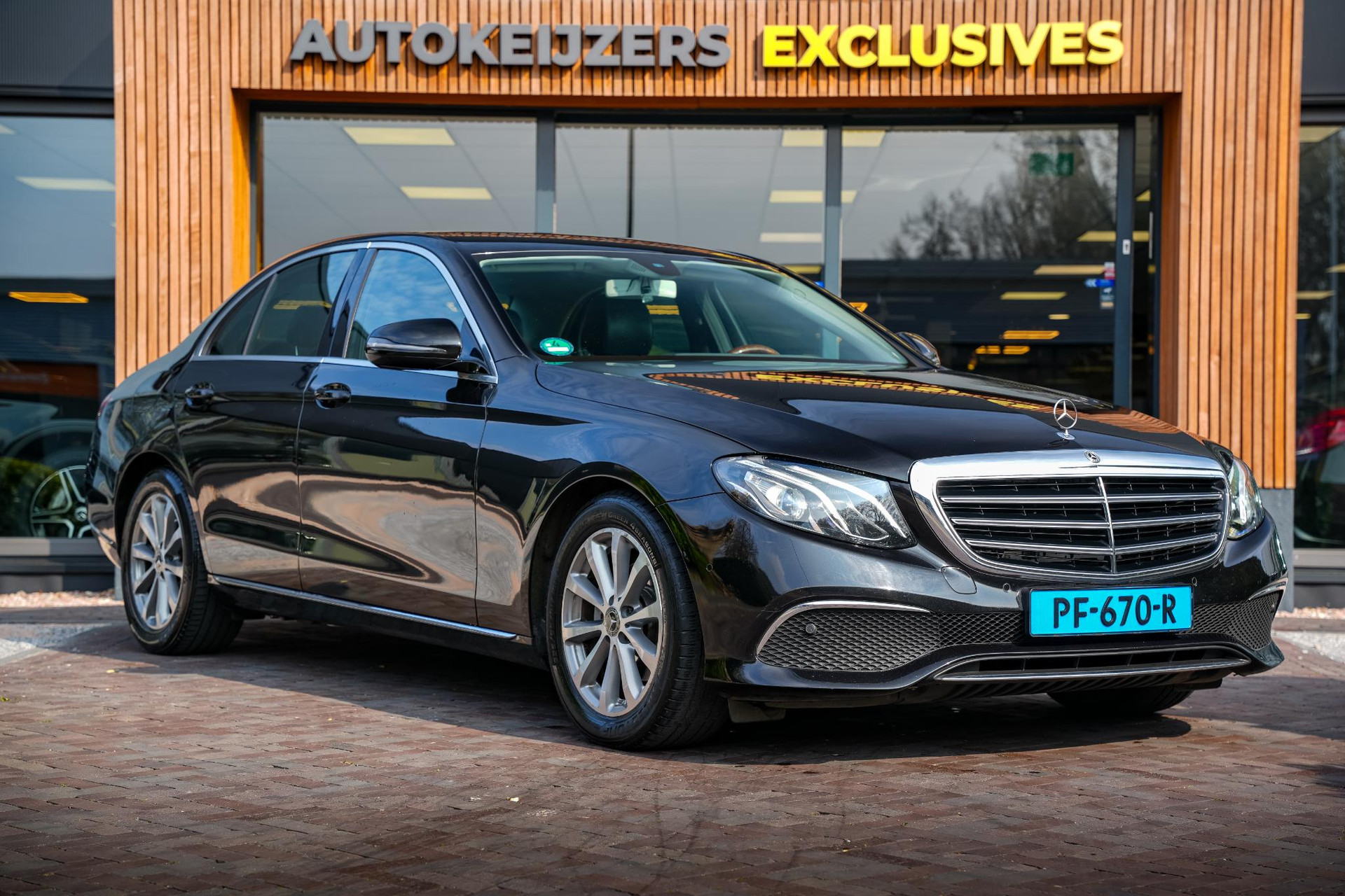 Mercedes-Benz E-Klasse 220 d Lease Edition Prestige Plus 2017 1