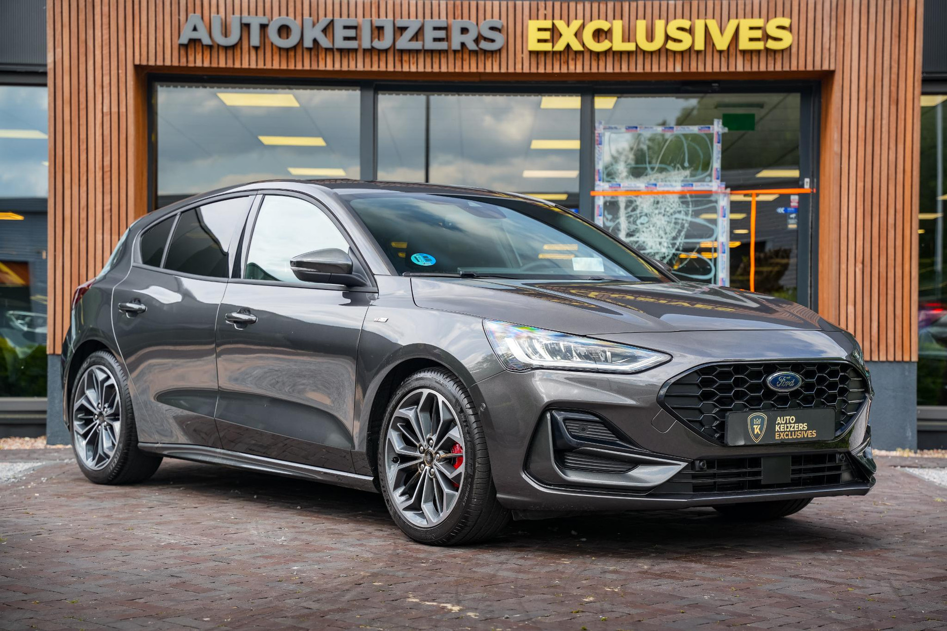 Ford Focus 1.0 EcoBoost Hybrid ST Line 2024 1