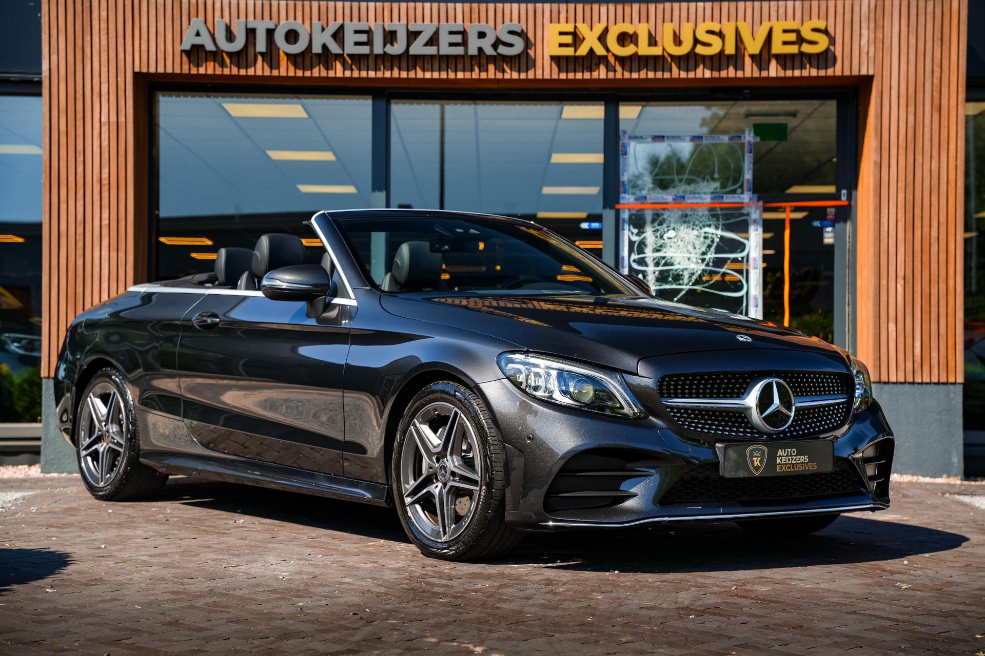 Mercedes-Benz C-Klasse Cabrio 200 AMG Line 2022 1