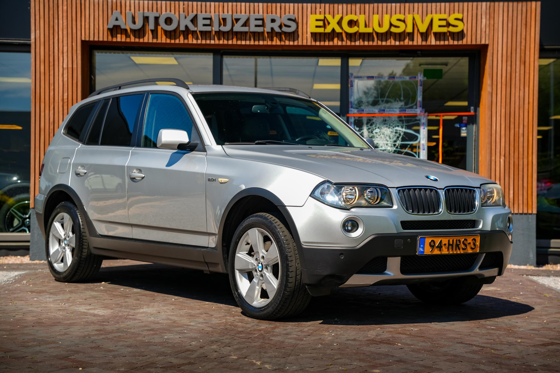 BMW X3 2.0i Introduction 2009 Titansilber metallic 1