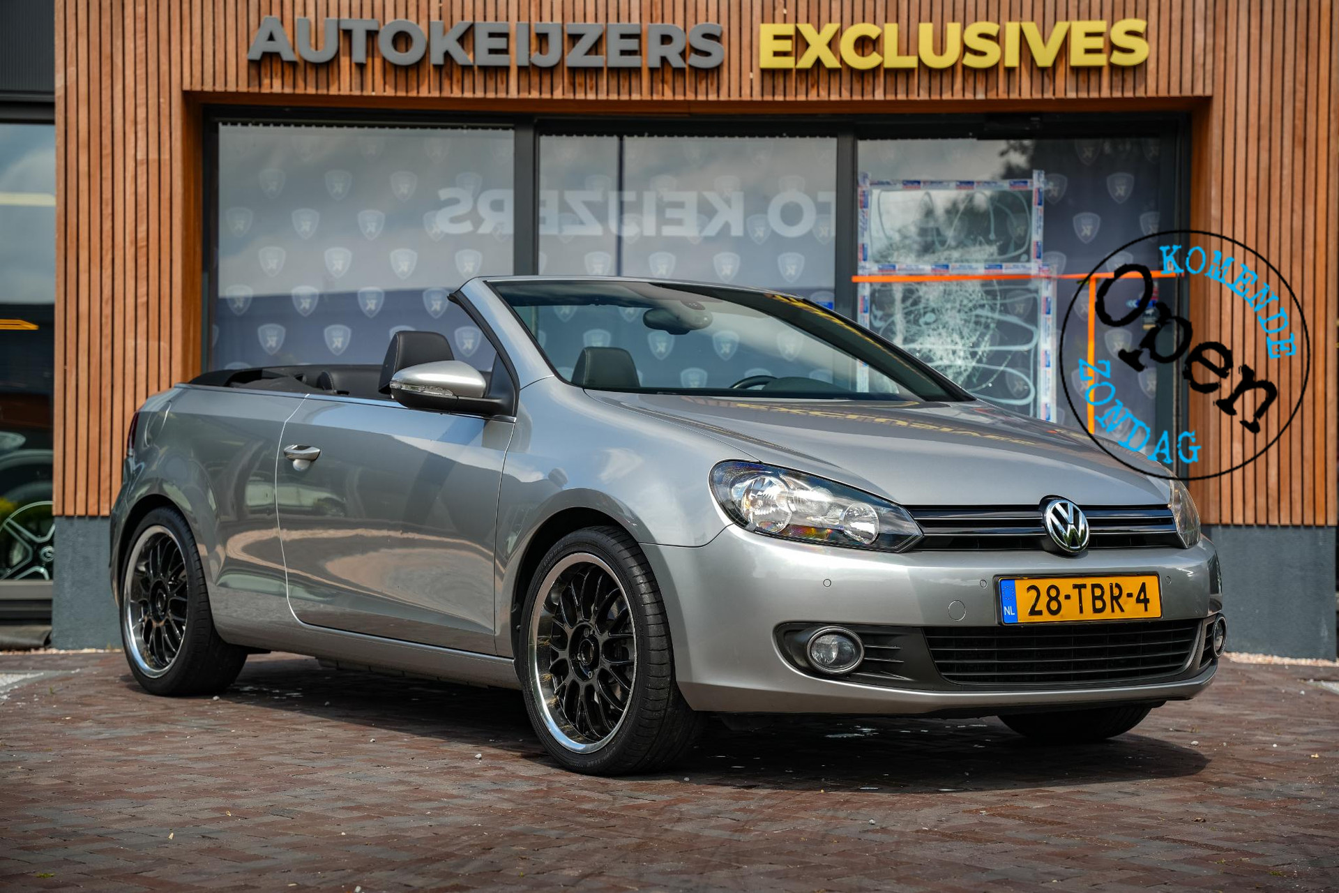 Volkswagen GOLF Cabriolet 1.2 TSI BlueMotion 2012 Tungsten silver / zwart dak 1