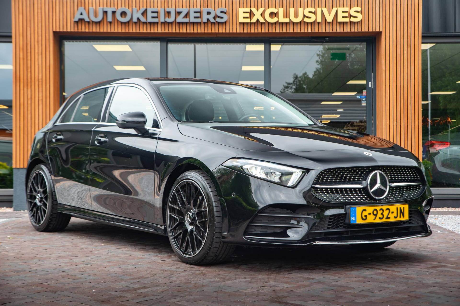 Mercedes-Benz A-Klasse 180 Business Solution AMG 2019 1