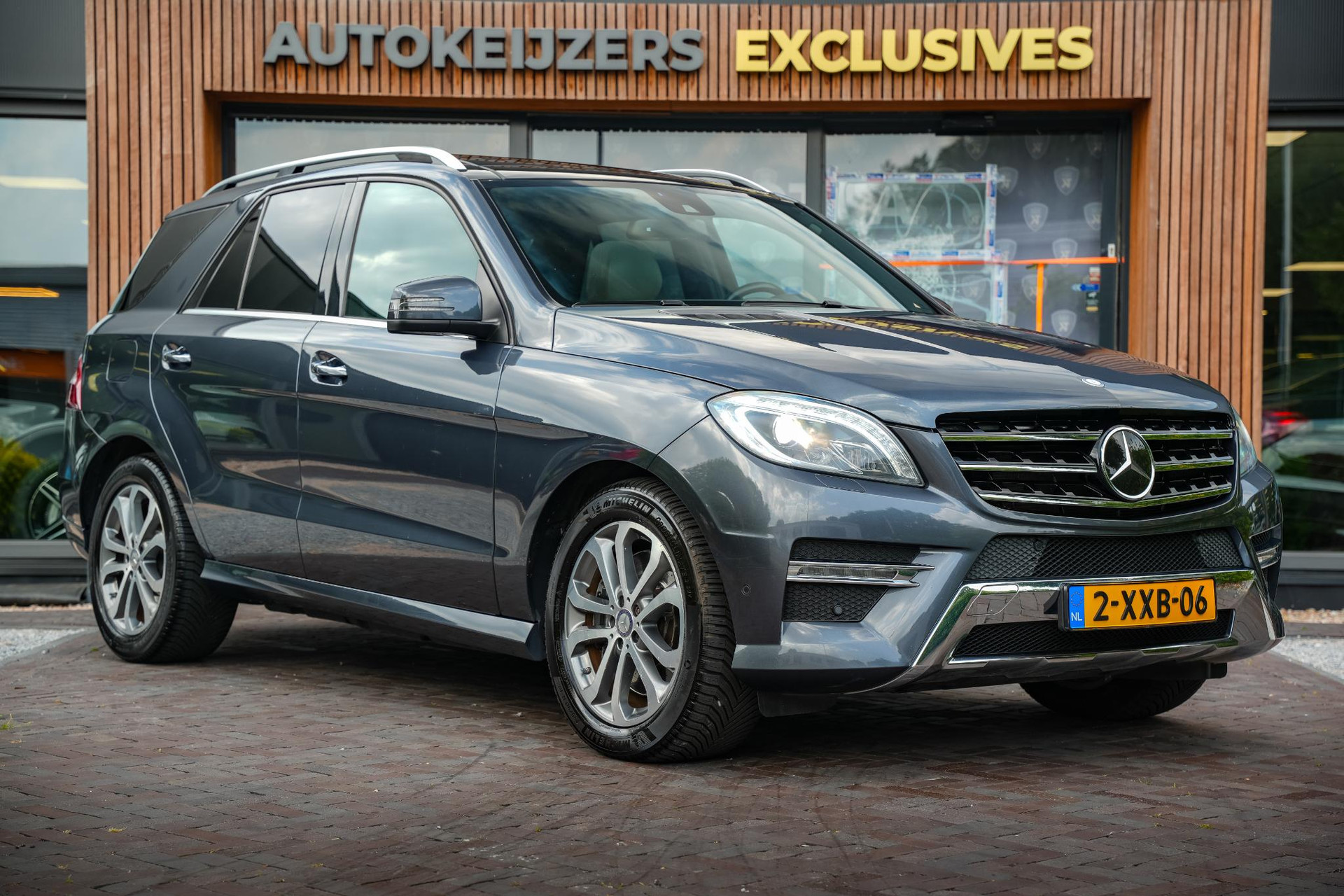 Mercedes-Benz M-Klasse 500 2013 1
