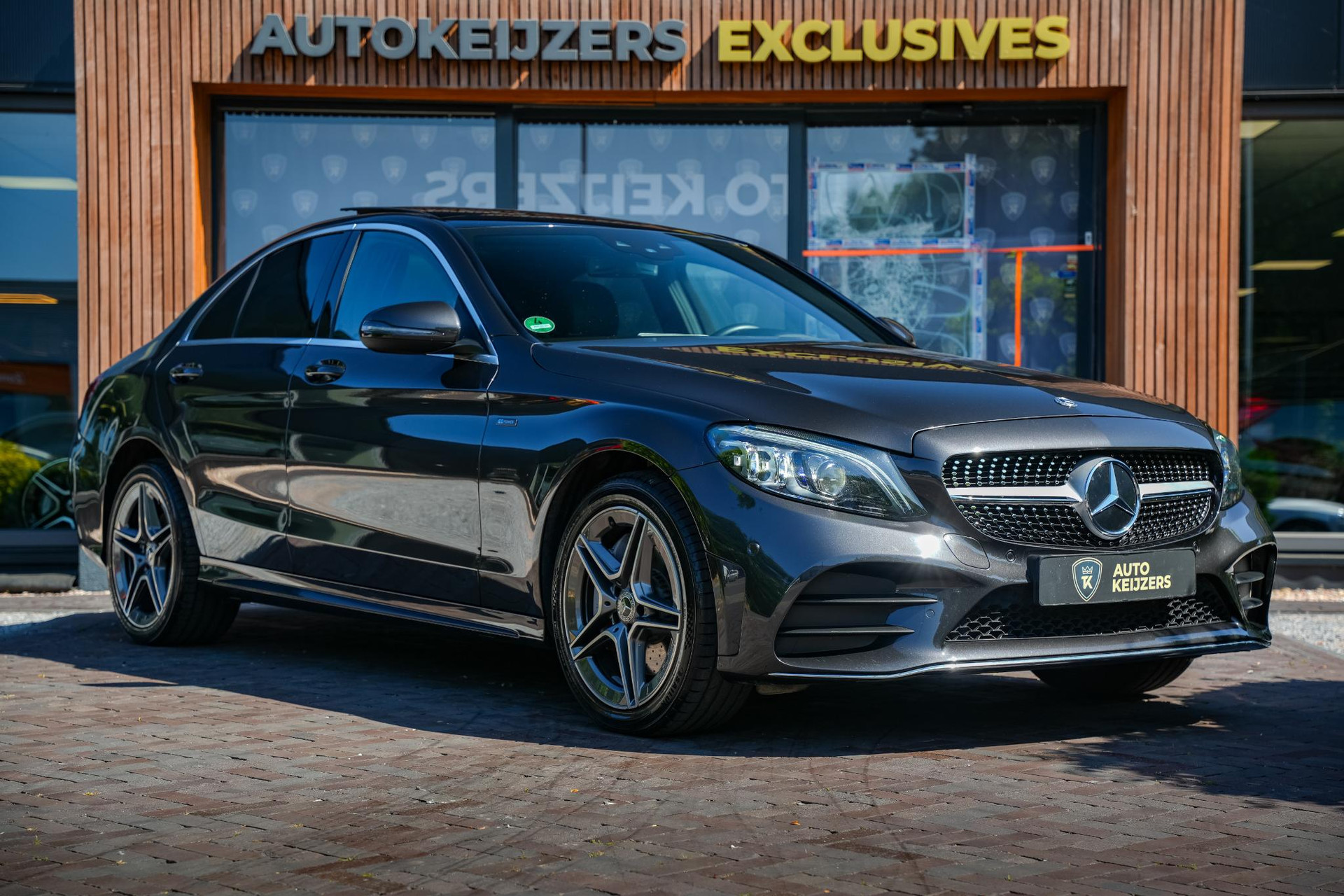 Mercedes-Benz C-Klasse 300 de AMG Line 2021 1