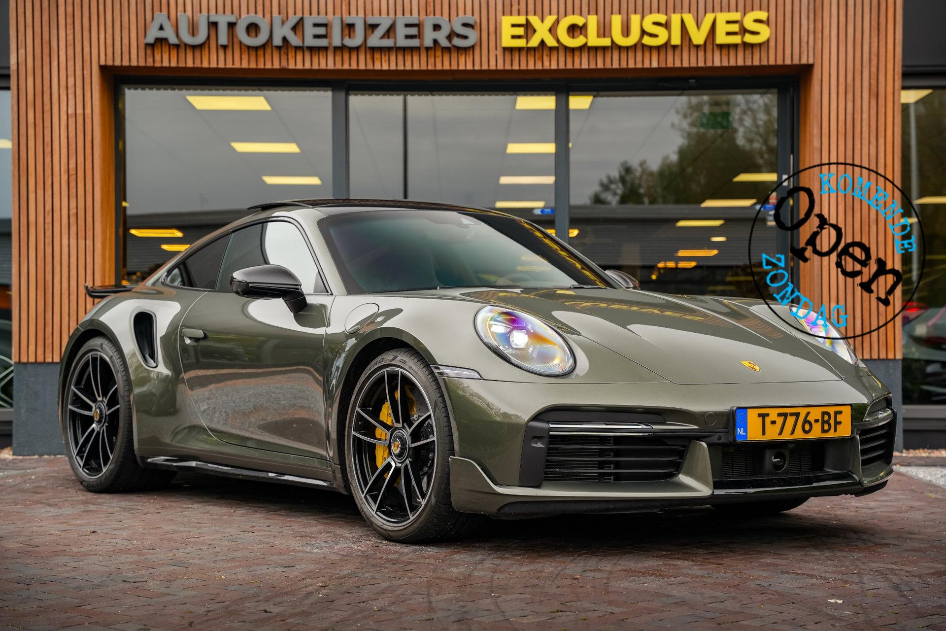 Porsche 911 3.8 Turbo S 2023 Aventuringroen metallic 1