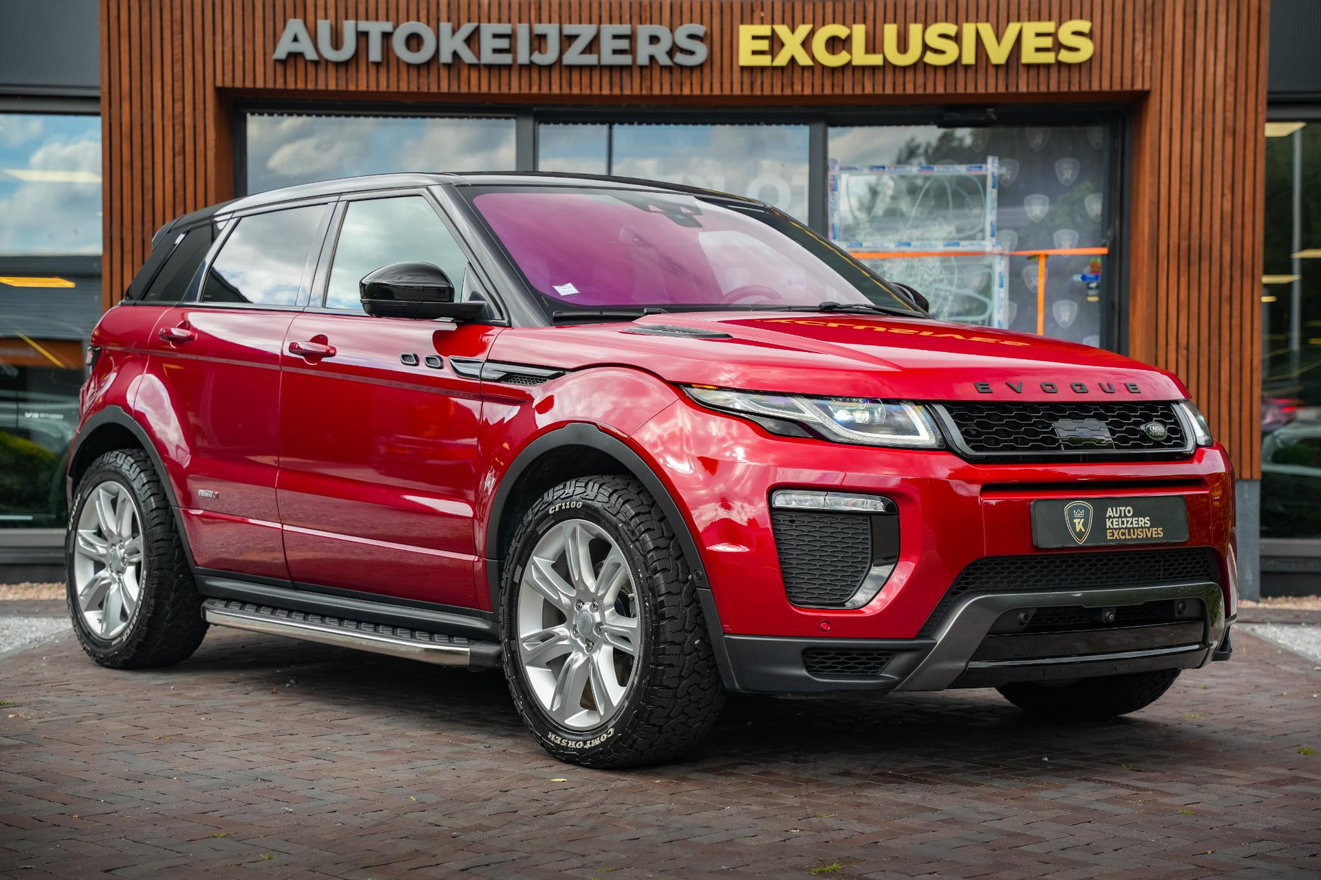 Land Rover Range Rover Evoque 2.0 Si4 HSE 2015 FIRENZE RED (1AF) 1