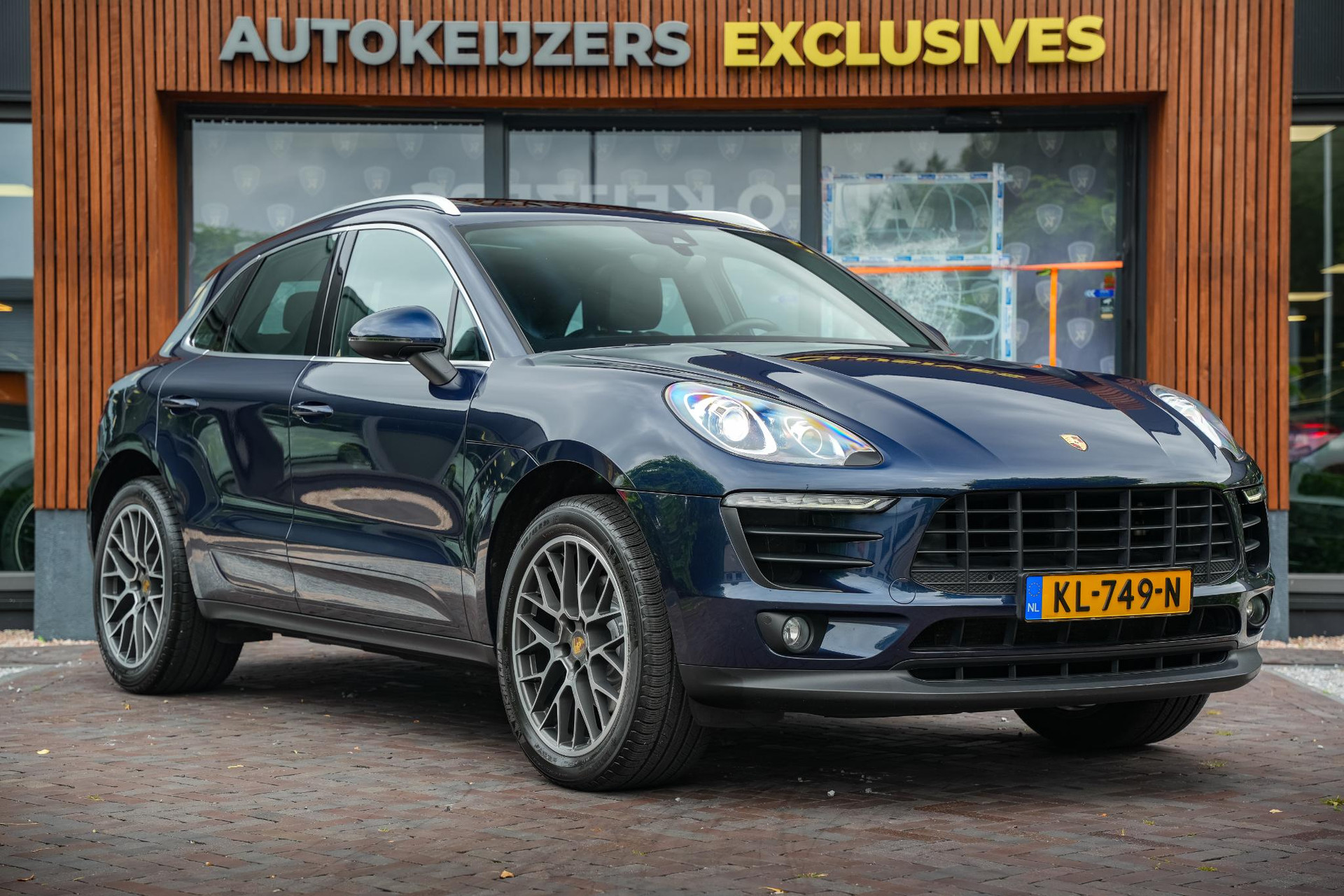 Porsche Macan 2.0 2016 Nachtblauw metallic 1