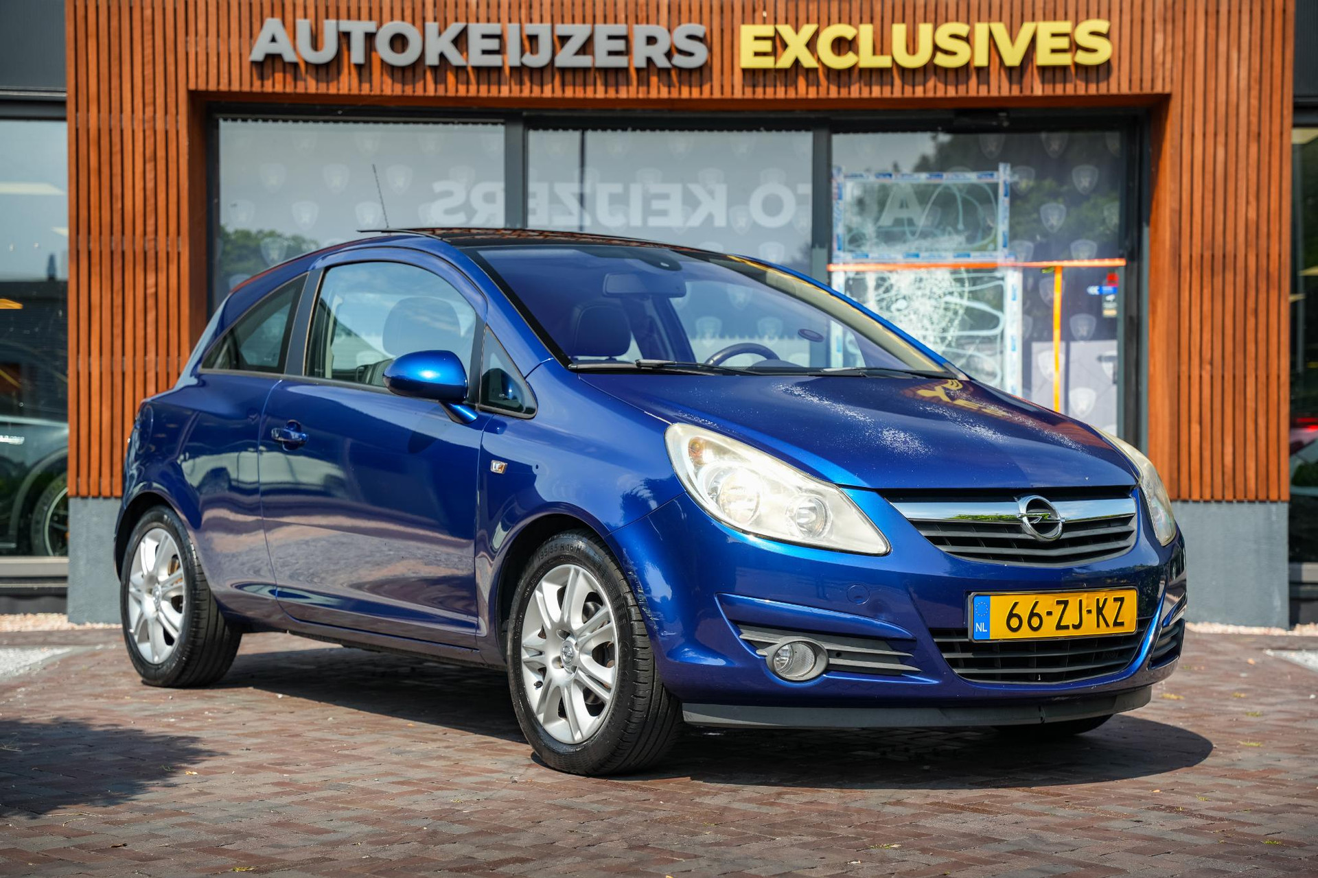 Opel Corsa 1.4-16V Cosmo 2008  1