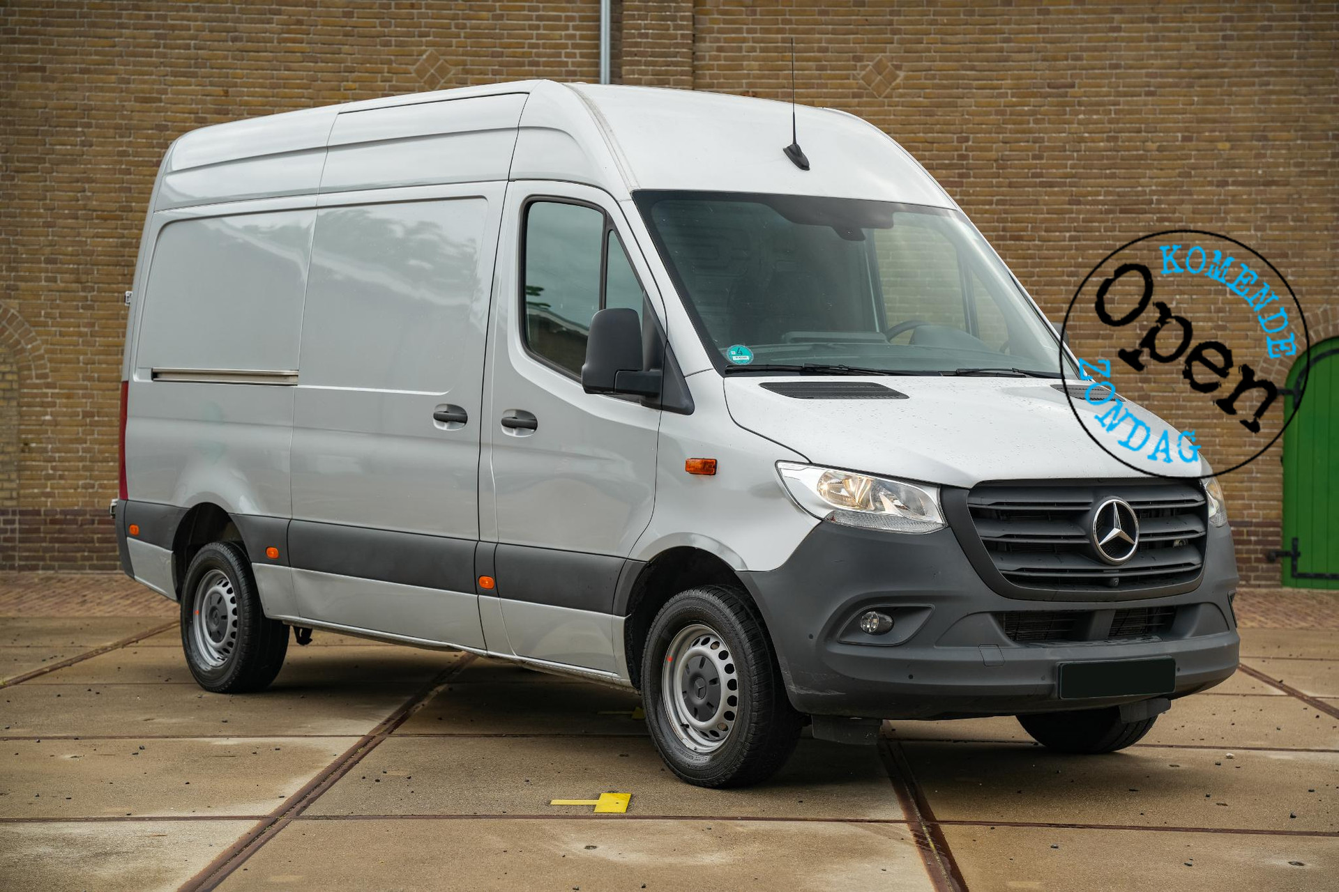 Mercedes-Benz Sprinter 317 1.9 CDI L2H2 RWD 2023 - 1