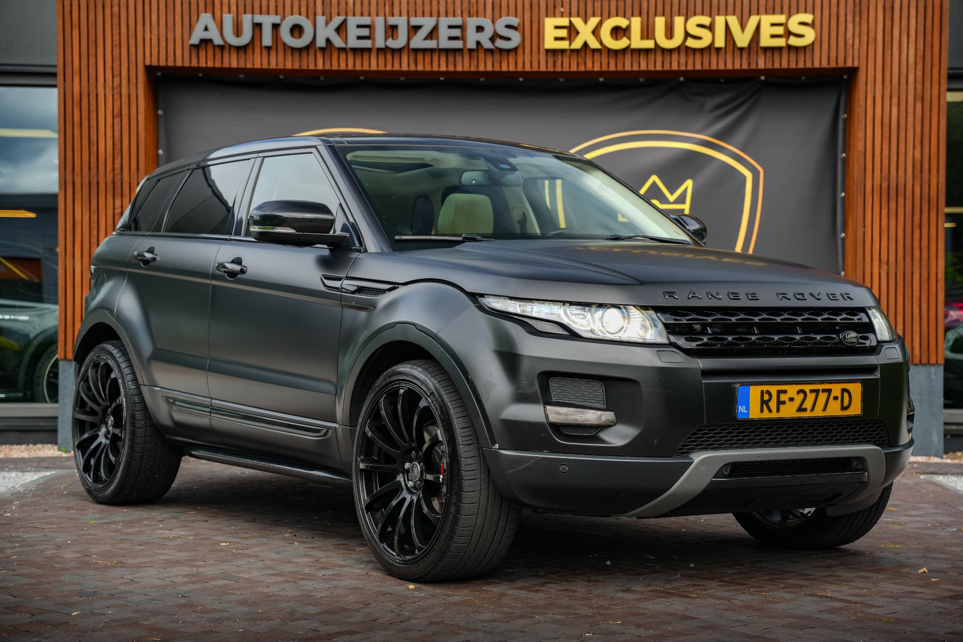 Land Rover Range Rover Evoque 2.2 SD4 4WD Prestige 2013 Ipanema Sand (824) (824) 1