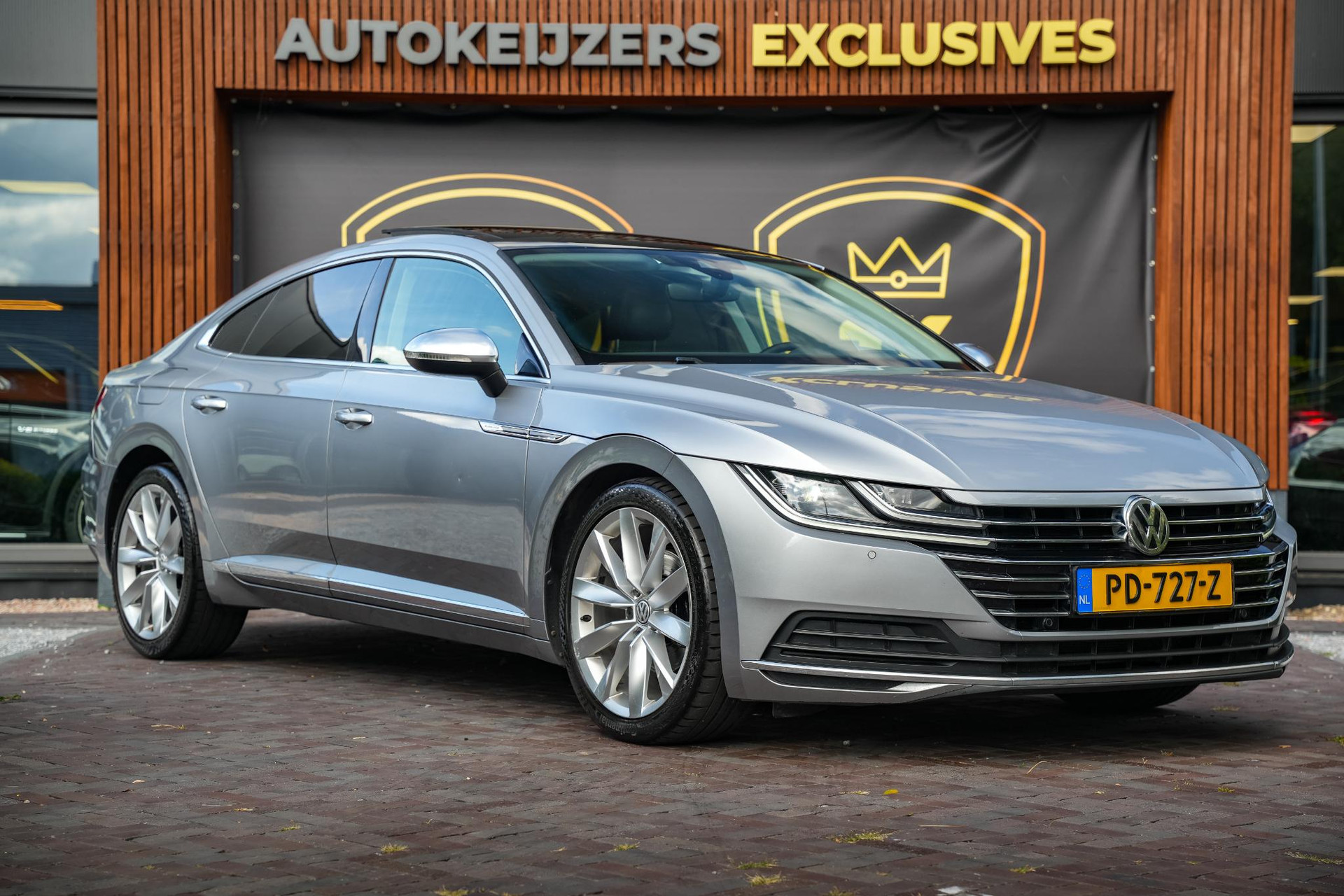 Volkswagen Arteon 2.0 TDI Elegance Business 2017 Pyrit silver 1