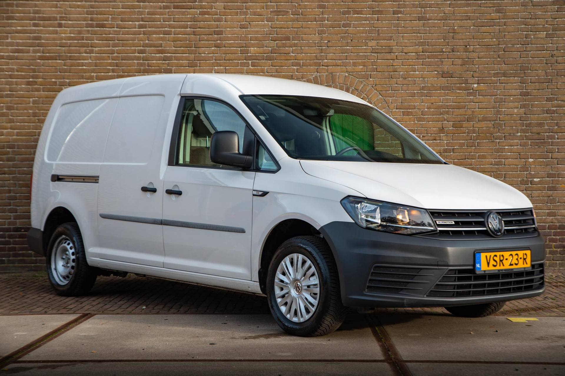 Volkswagen Caddy 1.4 TGI EcoFuel Maxi 2019 Candy white 1
