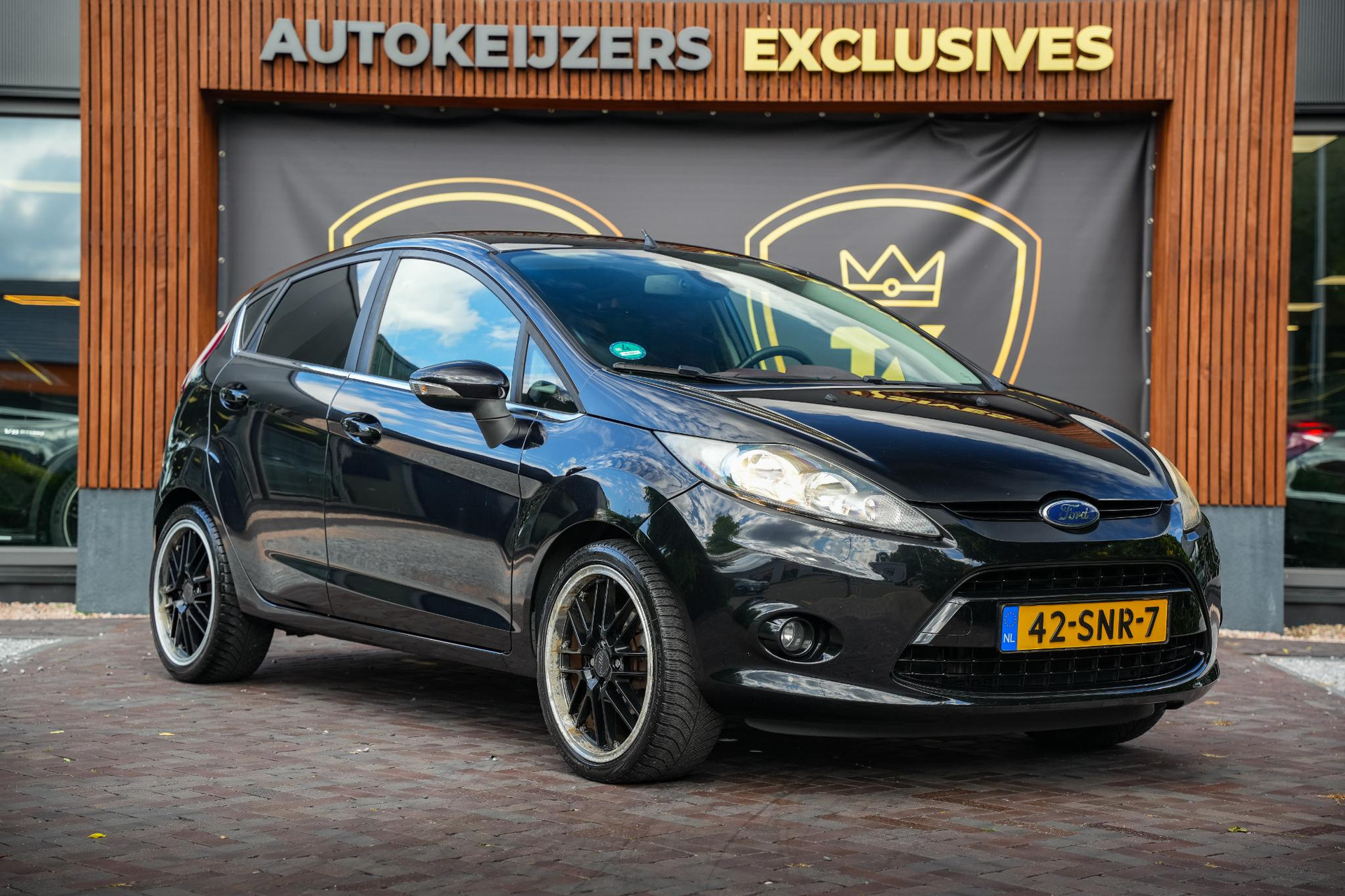 Ford Fiesta 1.25 Titanium 2011  1