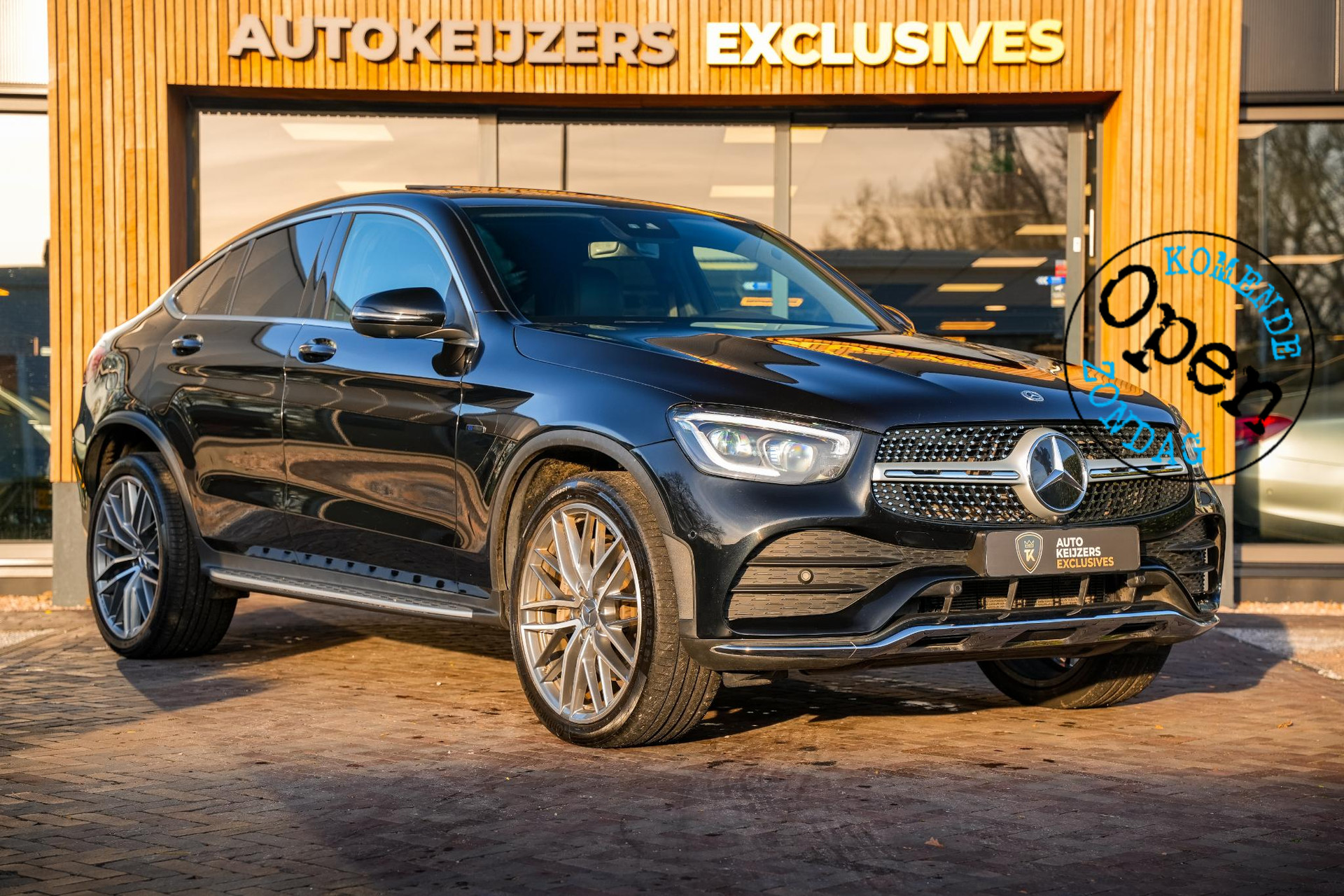 Mercedes-Benz GLC Coupé 300e 4MATIC Business Solution AMG 2021 1