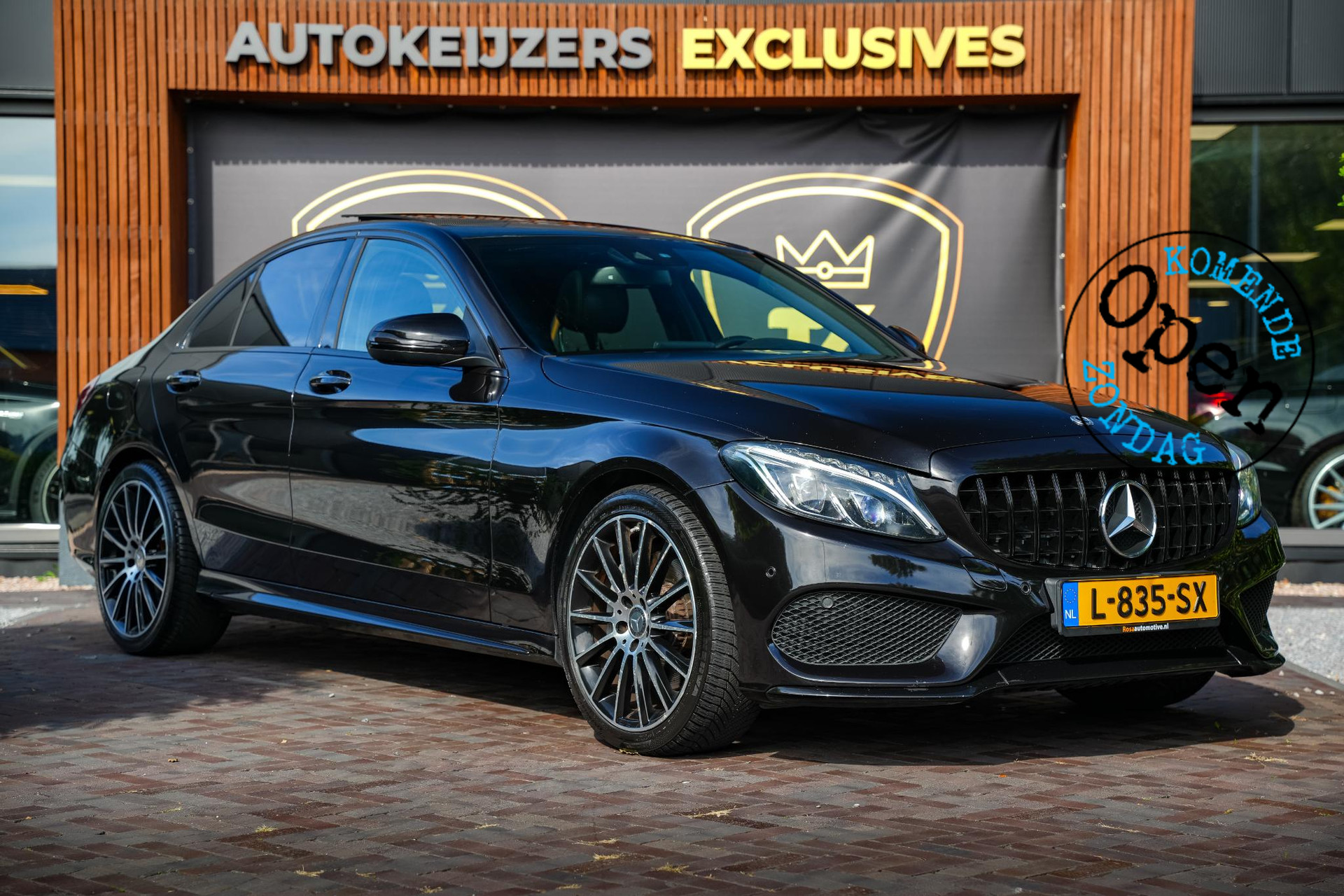 Mercedes-Benz C-Klasse 400 4MATIC 2015 OBSIDIAN BLACK (197U) 1