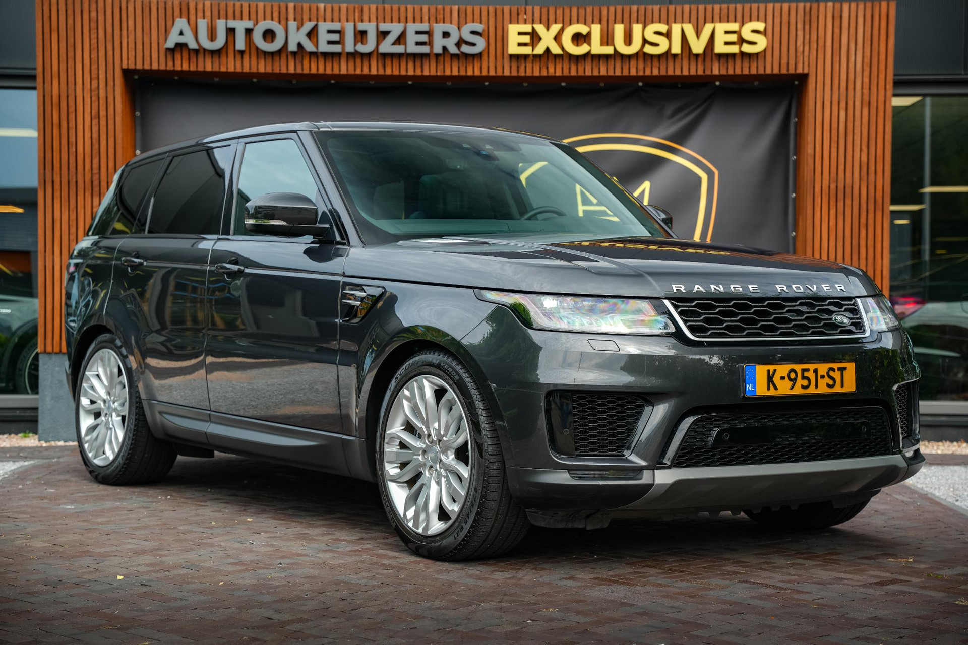 Land Rover Range Rover Sport 2.0 P400e SE 2019 Storm Grey (1AU) 1