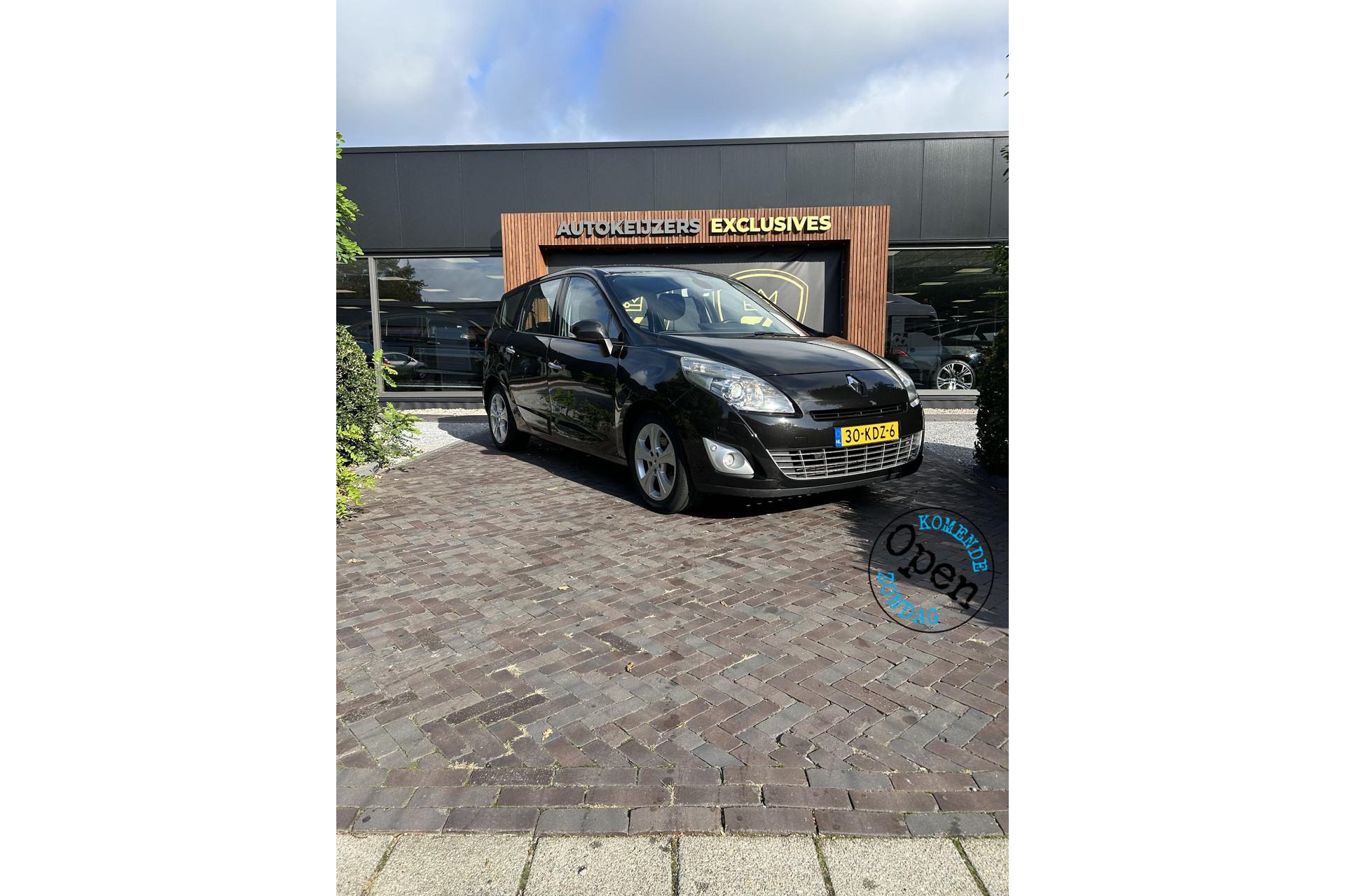 Renault Grand Scénic 1.4 TCe Dynamique 2009 Noir nacré 1