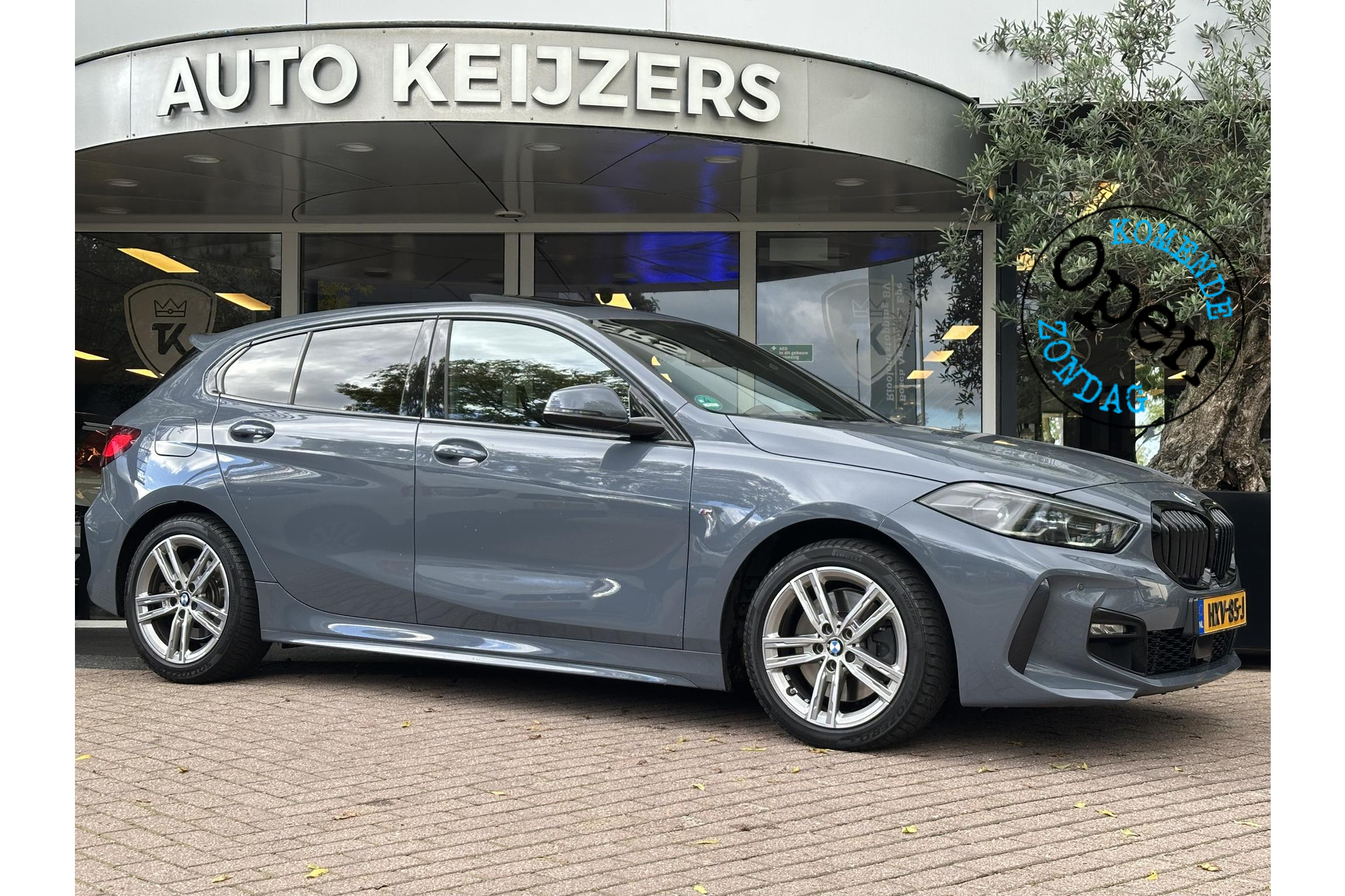 BMW 1-serie 120d High Executive 2020 Storm Bay metallic (C3N) 1