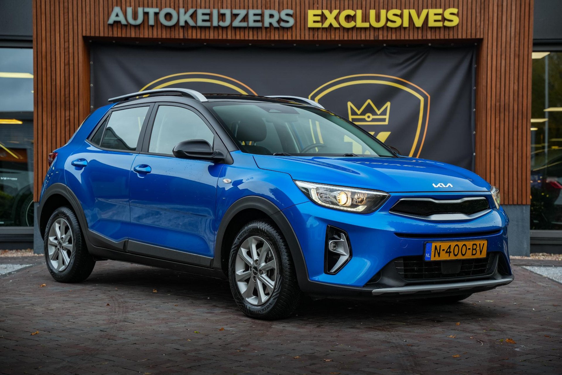 Kia Stonic 1.0 T-GDi MHEV DynamicLine 2021 (bsp) sporty blue/black m 1