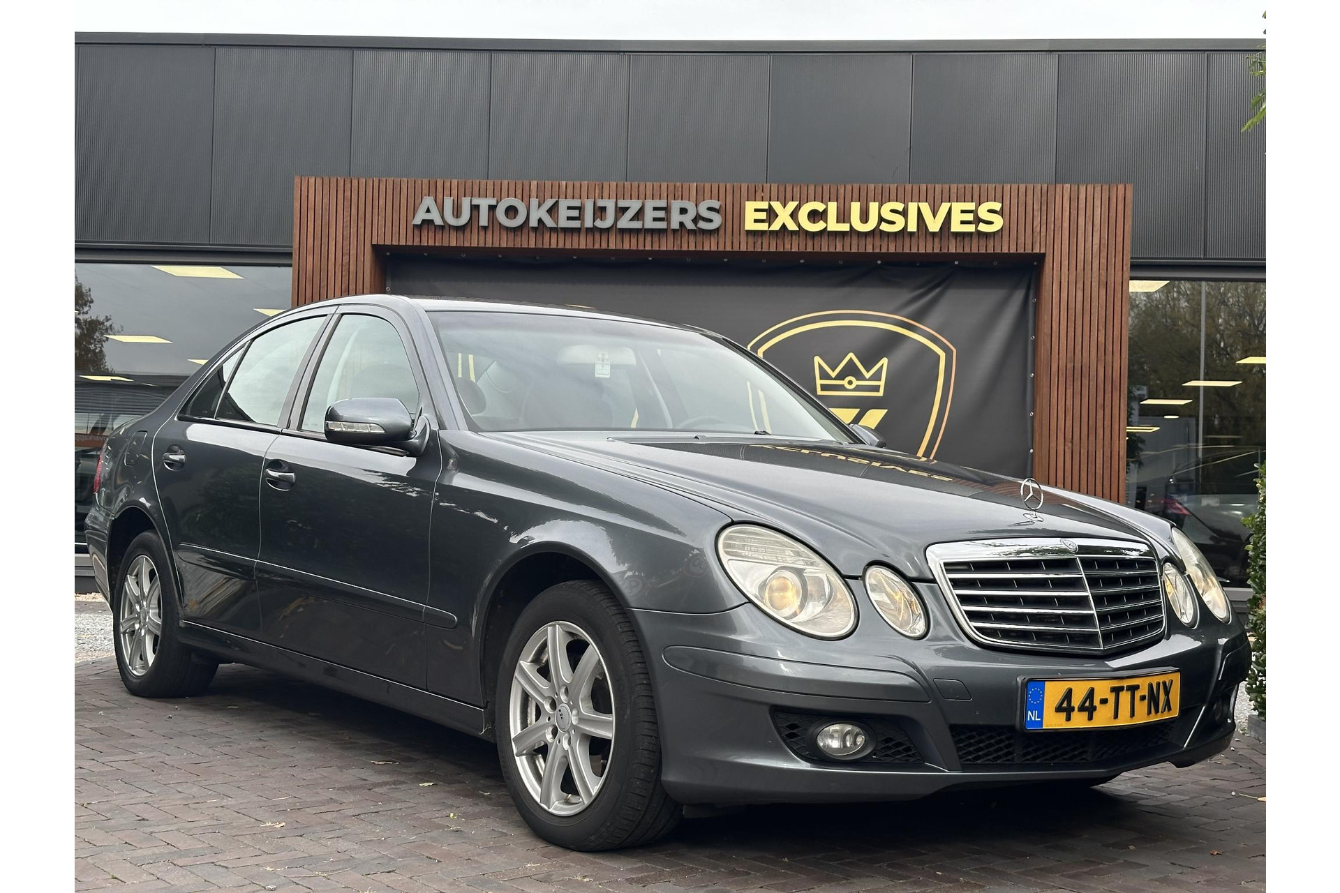 Mercedes-Benz E-Klasse 280 CDI Classic 2007 FLINTGRAY - METALLIC PAINT (368U) 1